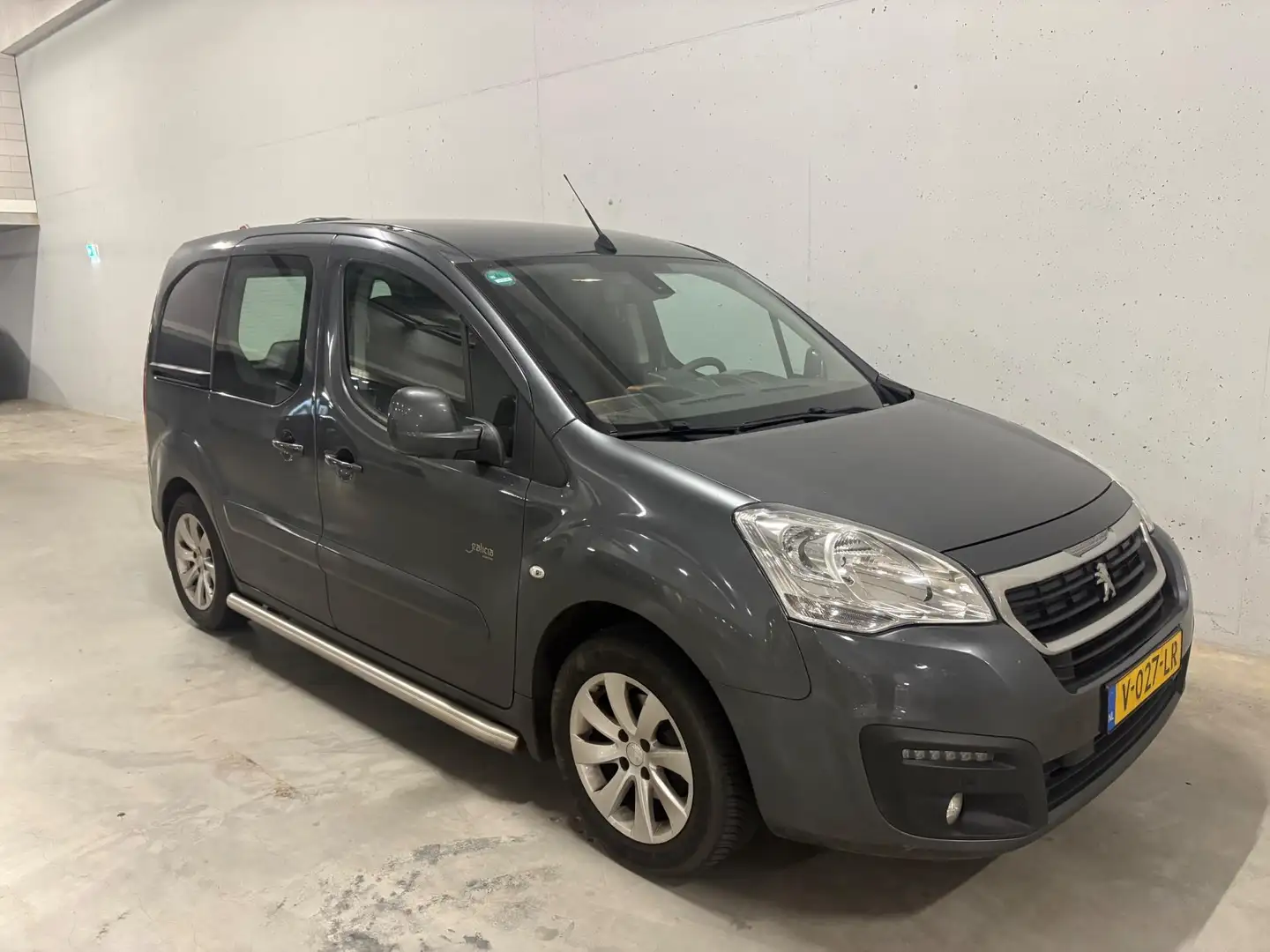 Peugeot Partner 120 1.6 BlueHDi 100 Automaat Euro6 - 2
