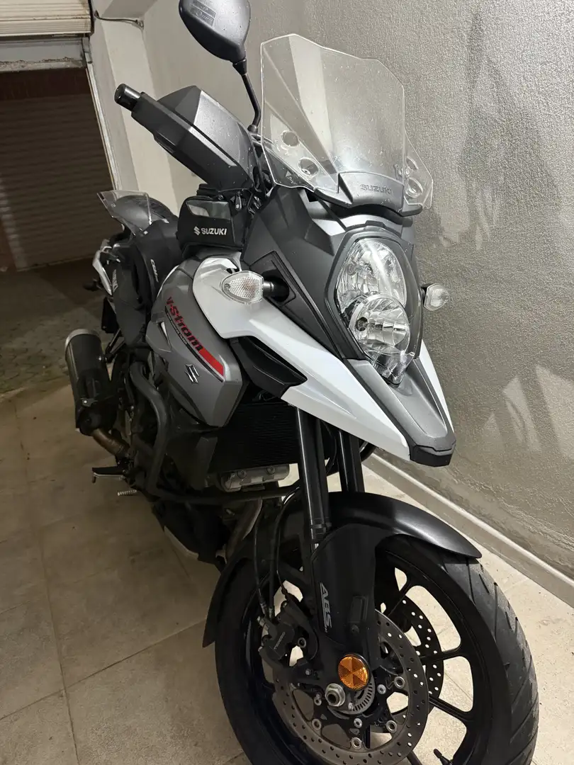Suzuki V-Strom 1000 - 1
