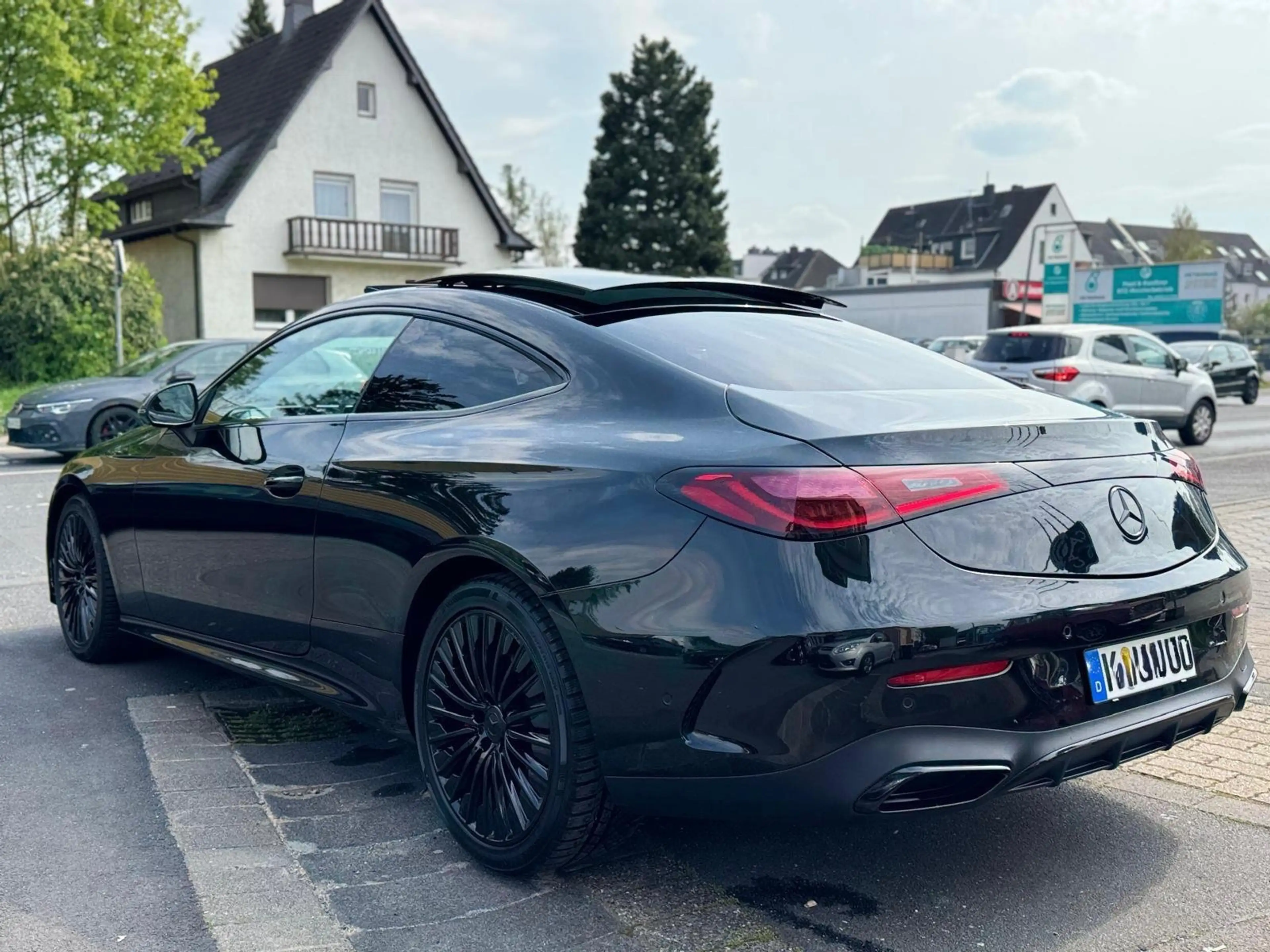 Mercedes-Benz CLE 300 CLE 300 4Matic AMG Line Premium — photo 4