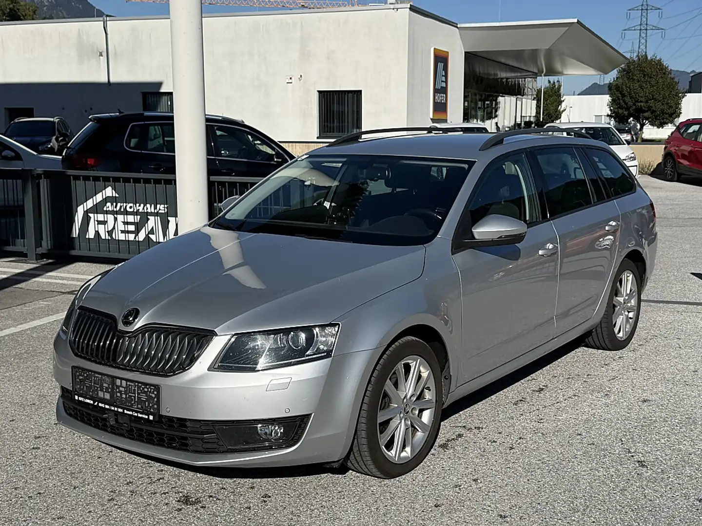 Skoda Octavia 1.6 TDI DPF Ambition 4x4 Green tec Silber - 1
