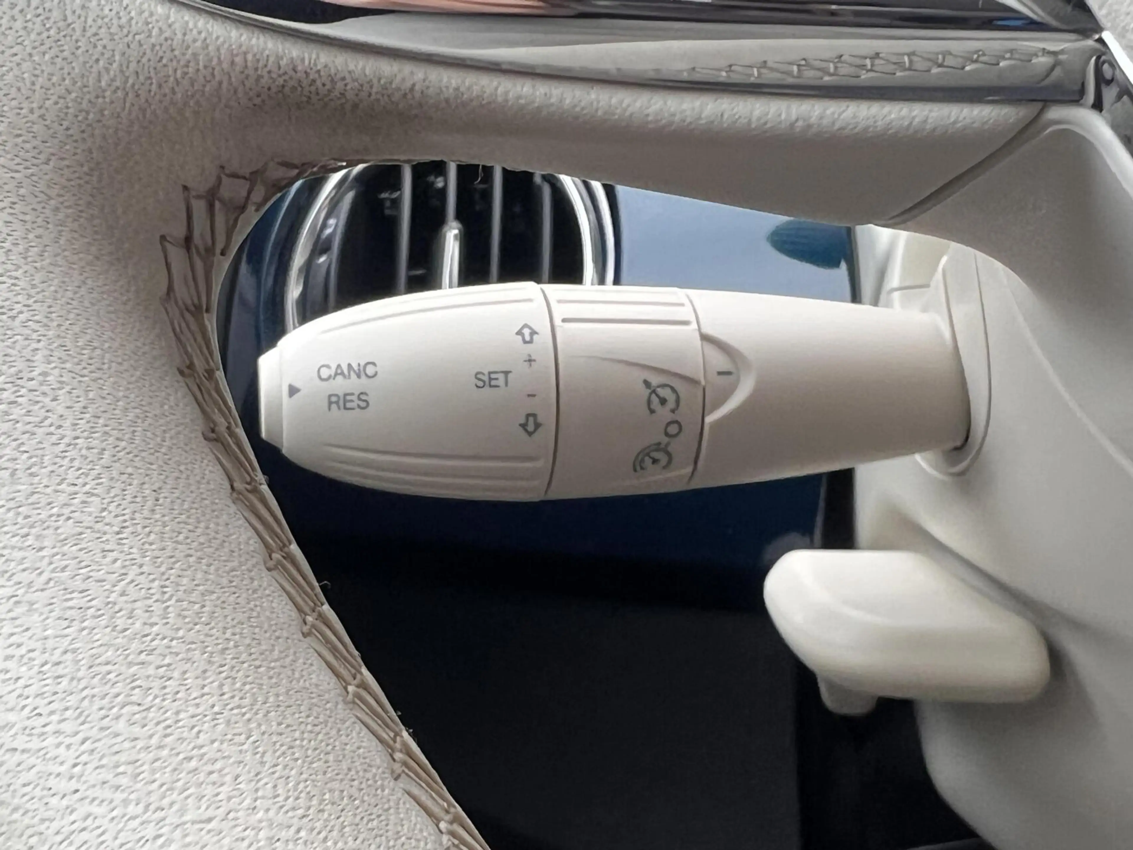 Fiat 500C 1.0 Hybrid Cult Leuk&Fris Airco Cruise NLauto NAP — photo 40