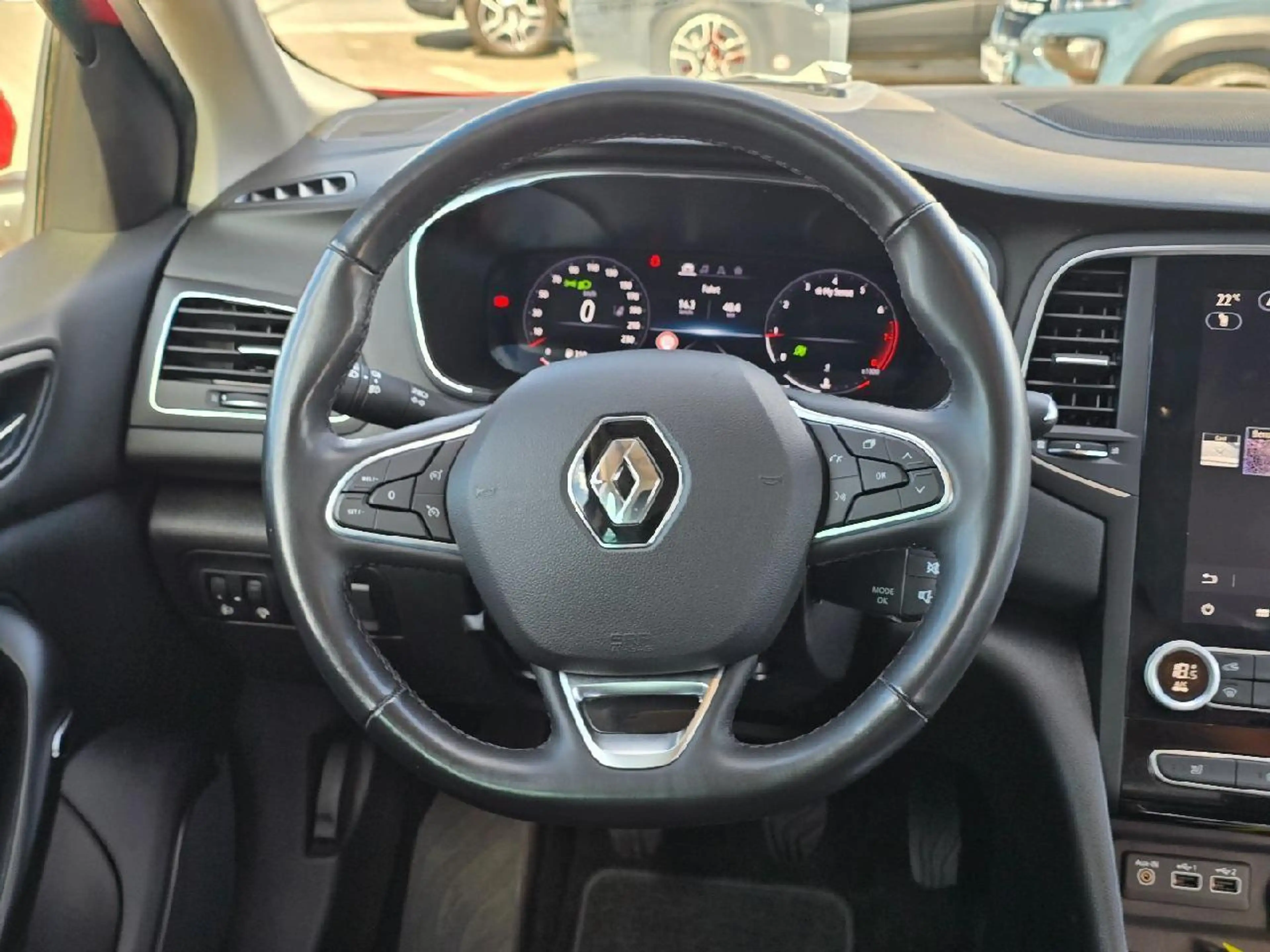 Renault Megane IV INTENS TCe 140 — photo 8