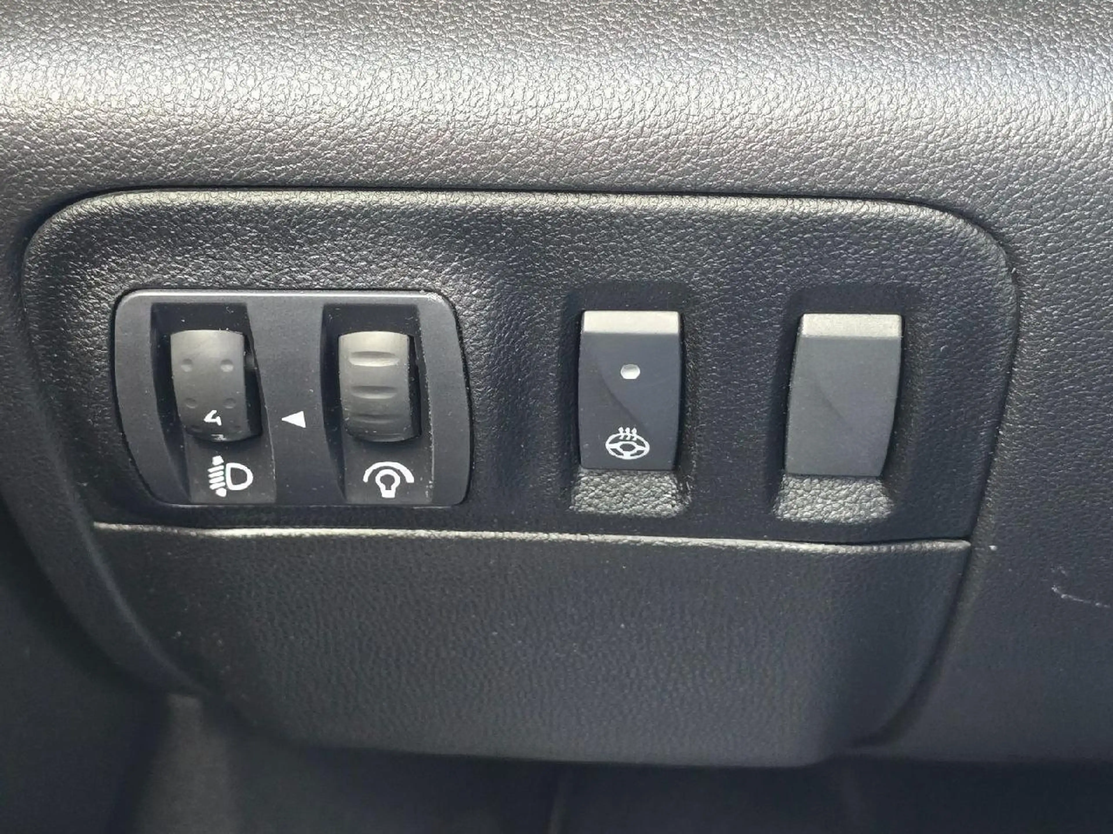 Renault Megane IV INTENS TCe 140 — photo 14