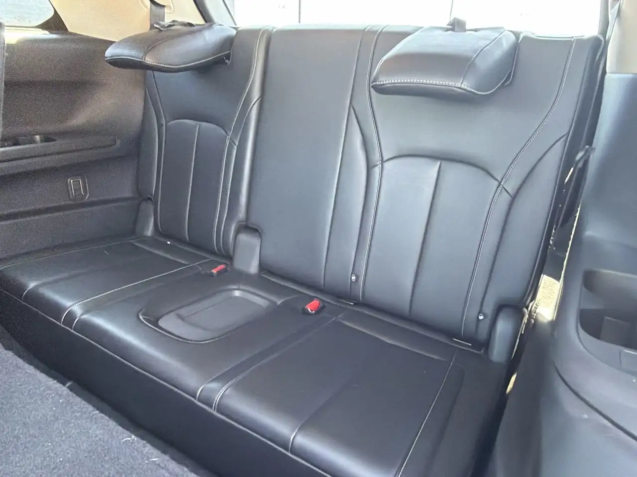 Infiniti QX60 снимка Infiniti QX60