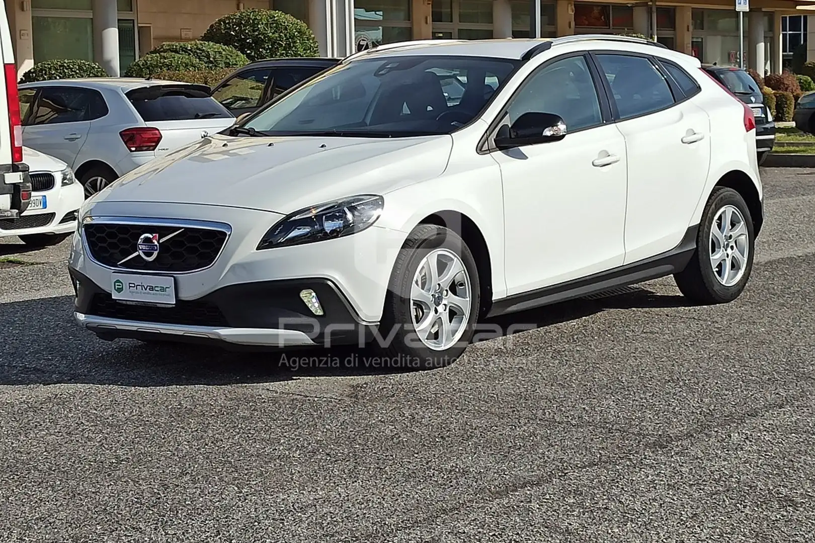 Volvo V40 Cross Country D2 Kinetic UNIPROP NEOPATENTATI KM CERTIFICATI Blanc - 1