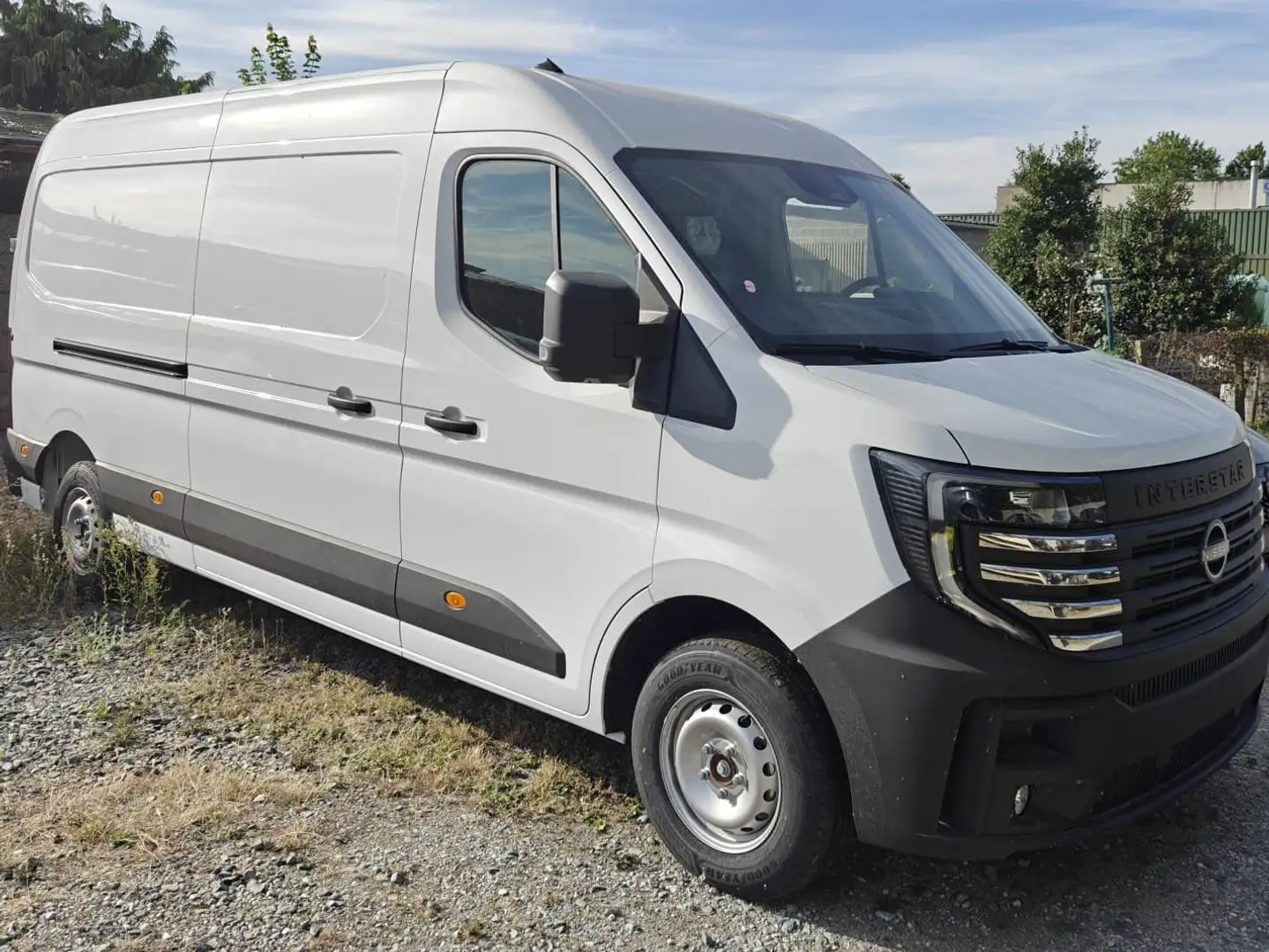 Nissan Interstar Interstar L3H2 3,5 dCi 150 FWD N-Connecta Weiß - 1