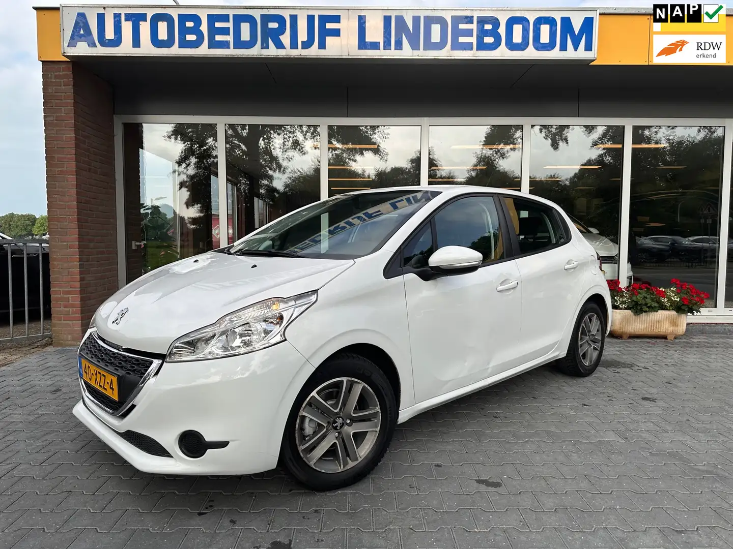 Peugeot 208 1.4 VTi Active Airco Blanc - 1