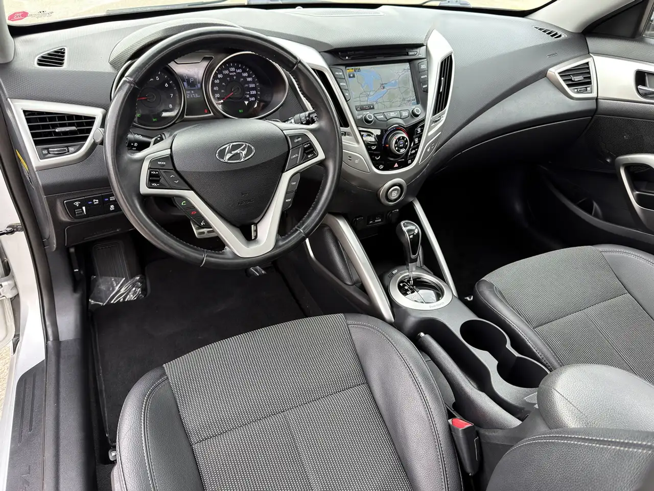 Hyundai VELOSTER fotografie Hyundai VELOSTER