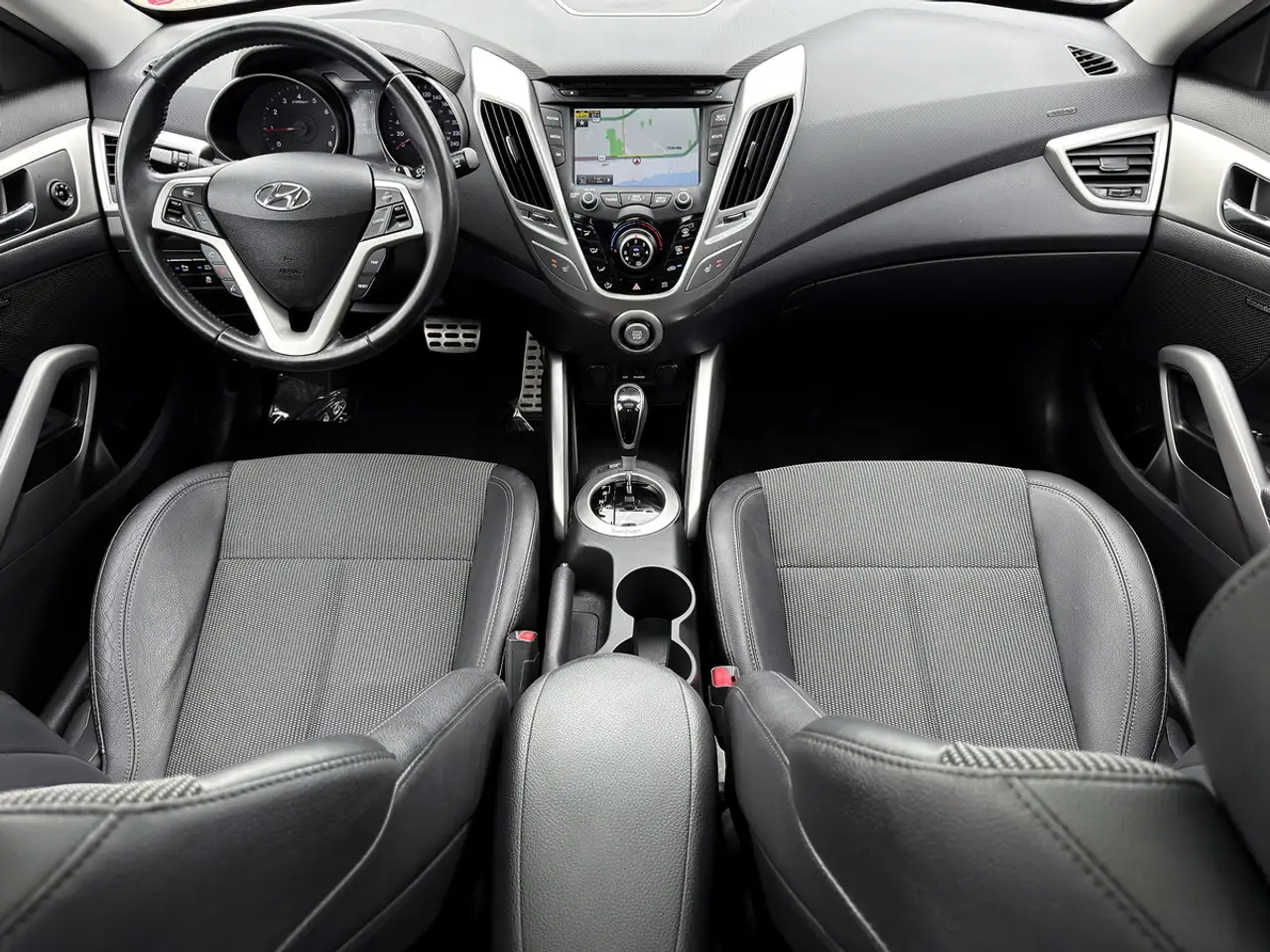 Hyundai VELOSTER fotografie Hyundai VELOSTER
