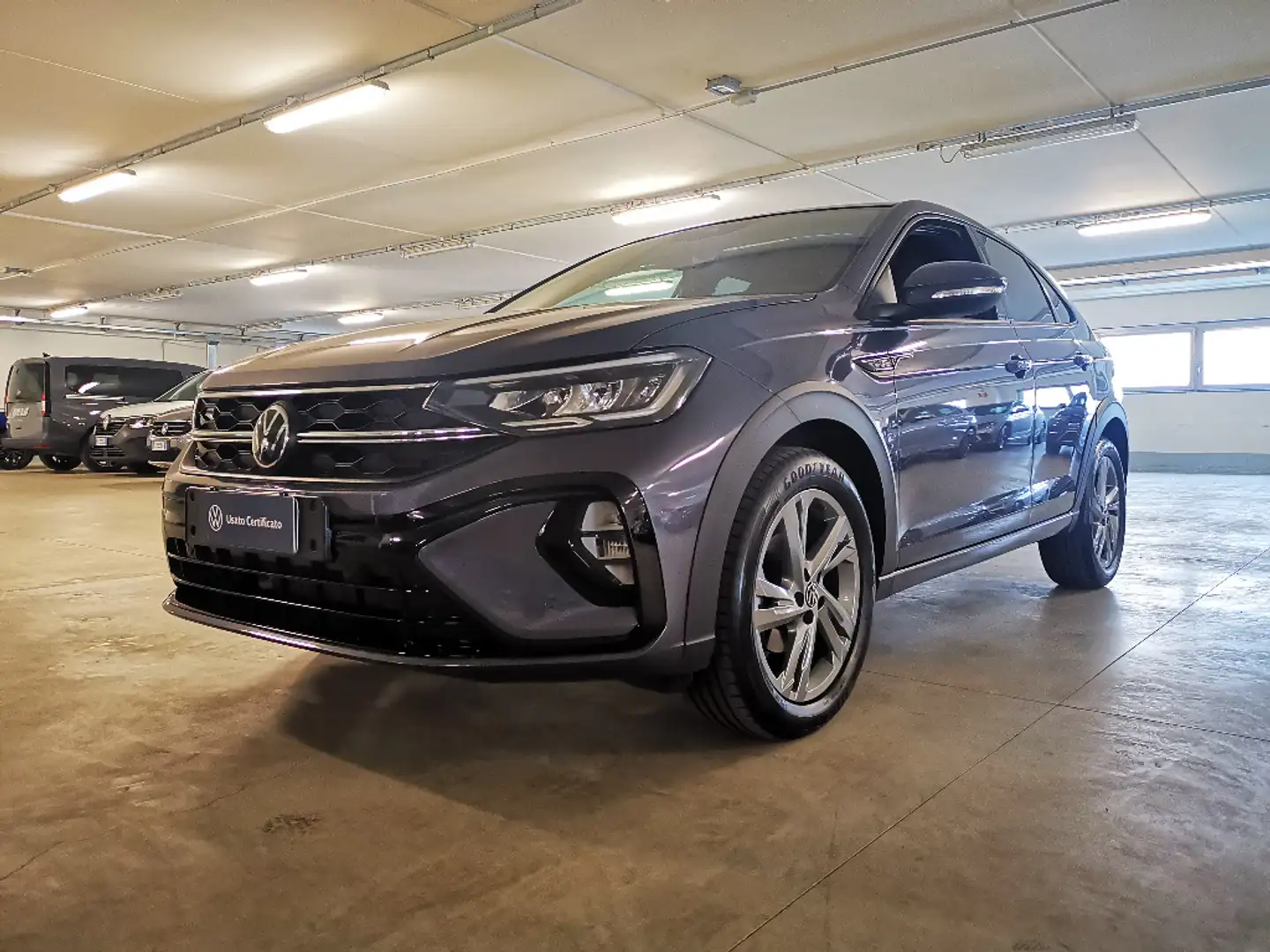 Volkswagen Taigo - Taigo 1.0 TSI 110 CV R-Line Grau - 1