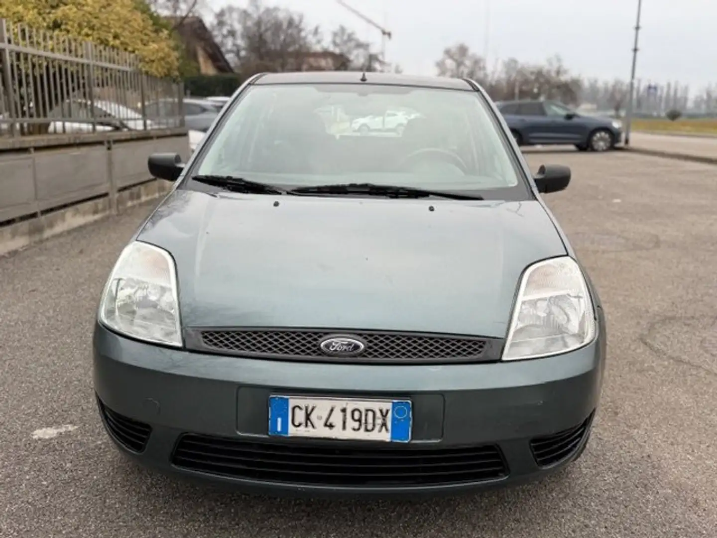 Ford Fiesta Fiesta 5p 1.2 16v Zetec Euro 4 Grau - 2