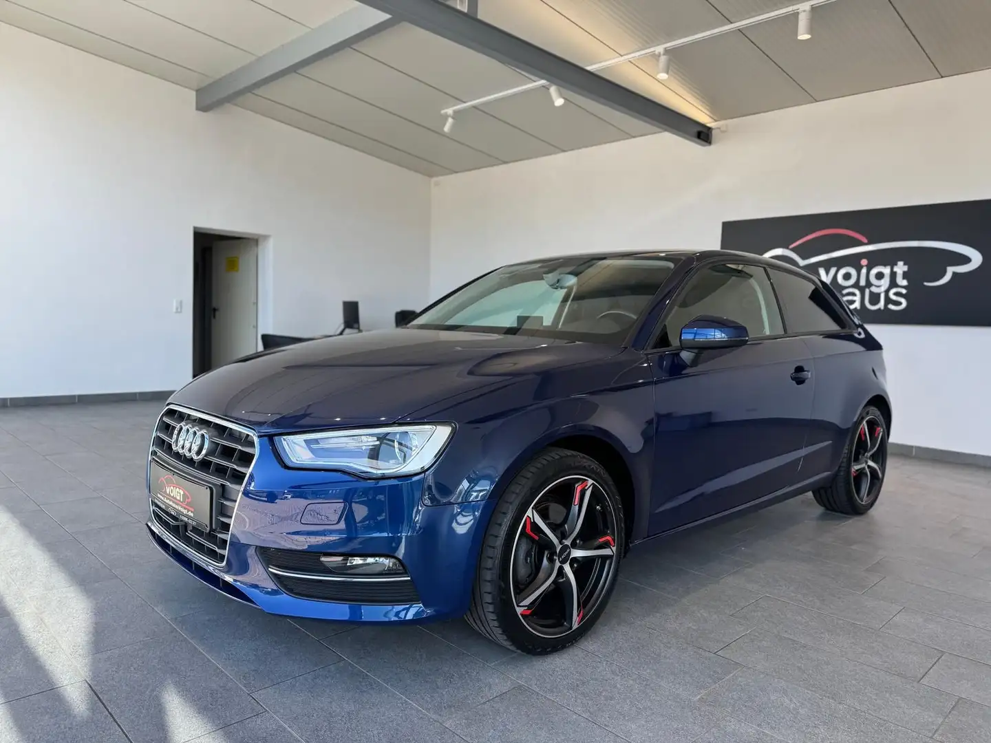 Audi A3 2.0 TDI Quattro 3 Türen ACC MMI Xenon Modrá - 2