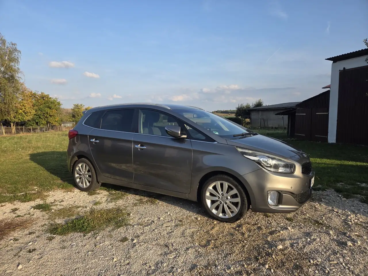 Kia Carens