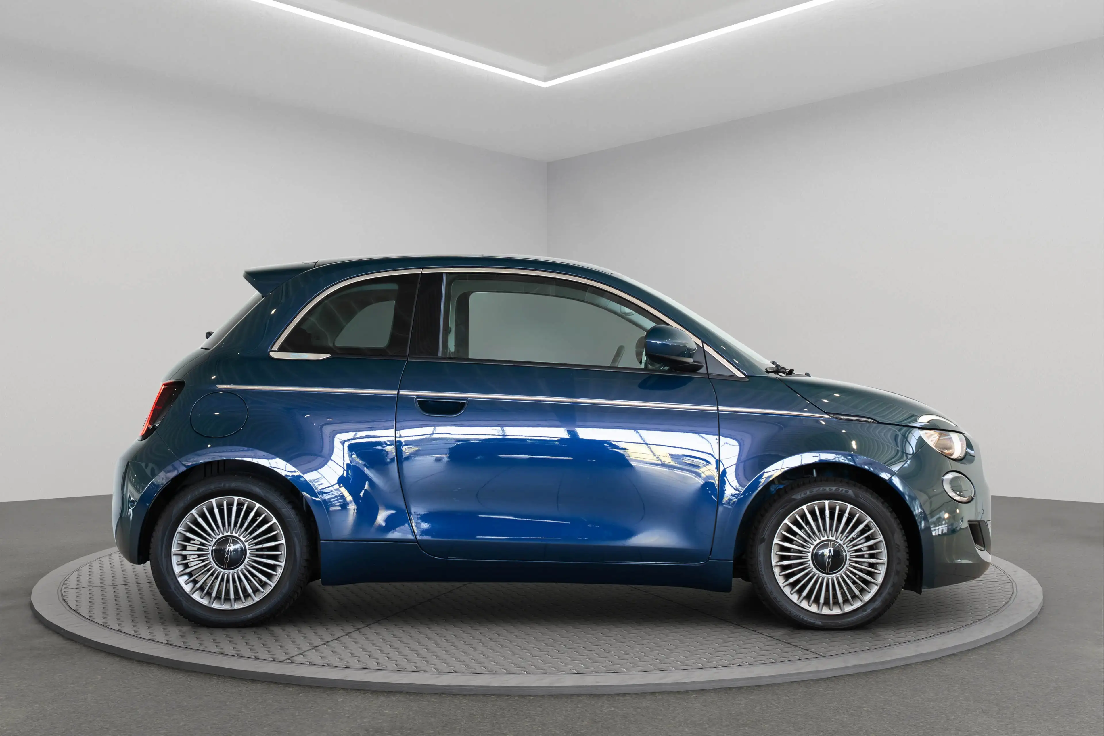 Fiat 500e Icon 42 kWh | Camera | Stoelverwarming | Parkeerse — photo 6