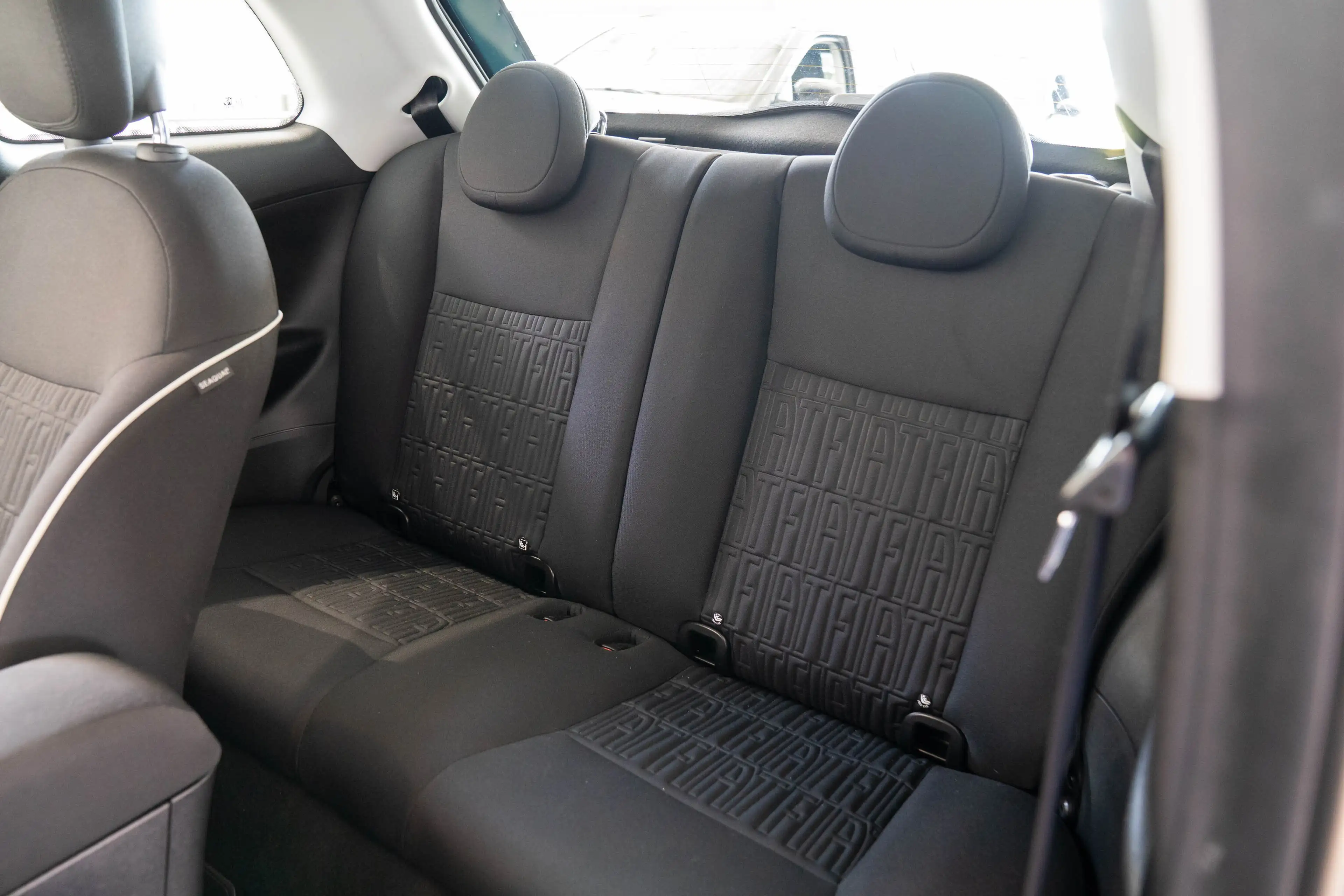 Fiat 500e Icon 42 kWh | Camera | Stoelverwarming | Parkeerse — photo 11