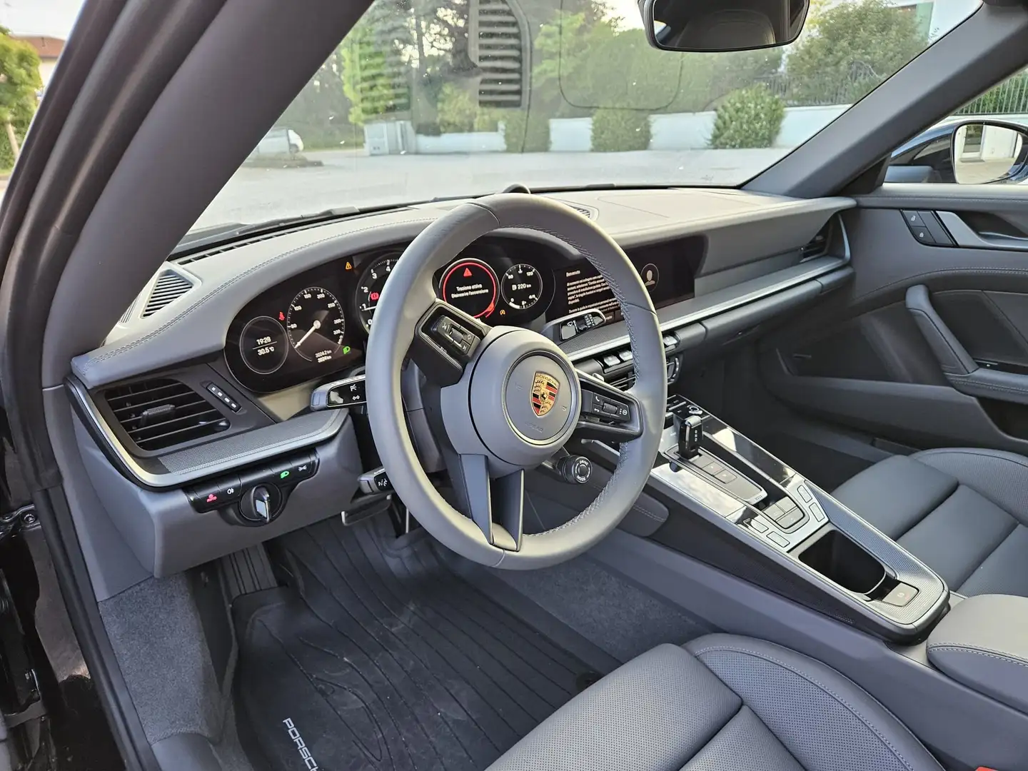 Porsche 911 Carrera 4 cabrio Nero - 1