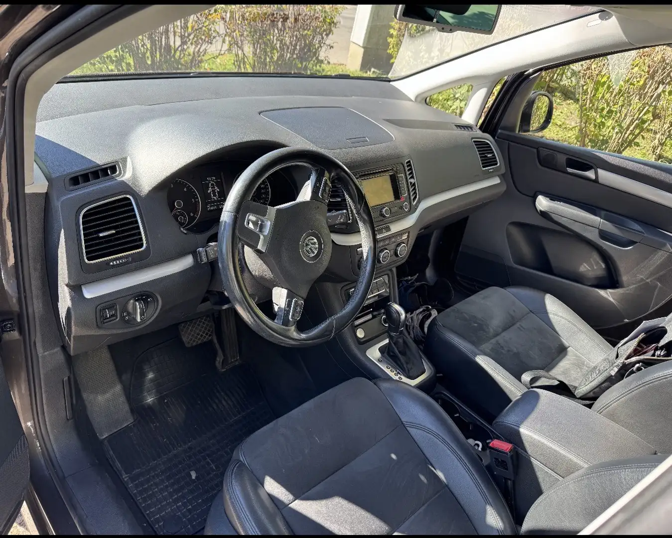 Volkswagen Sharan HIghline BMT 2.0 DSG NAVI XenoLeder EAHK Keyless - 2