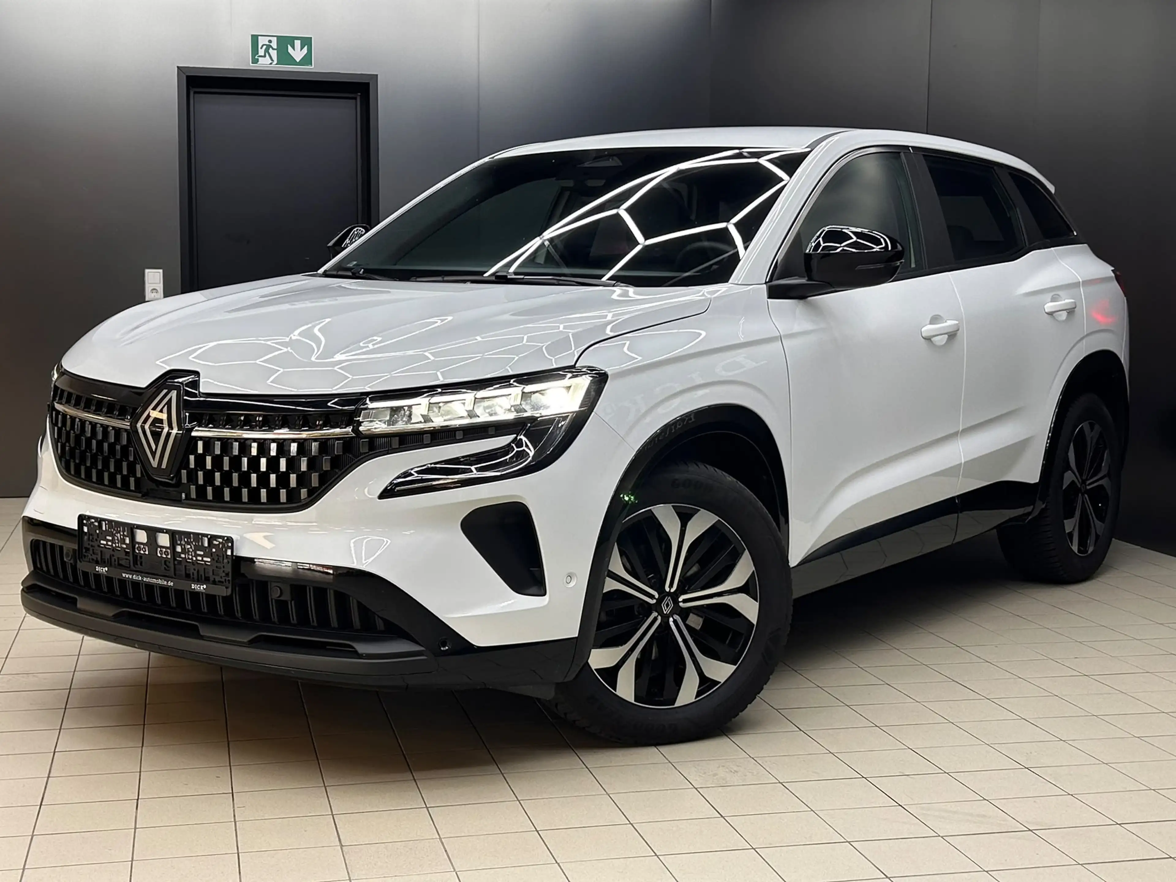 Renault Austral 1.3 TCE Aut Evolut NAVI+LED+SHZ+KAM+ACC+ — photo 3