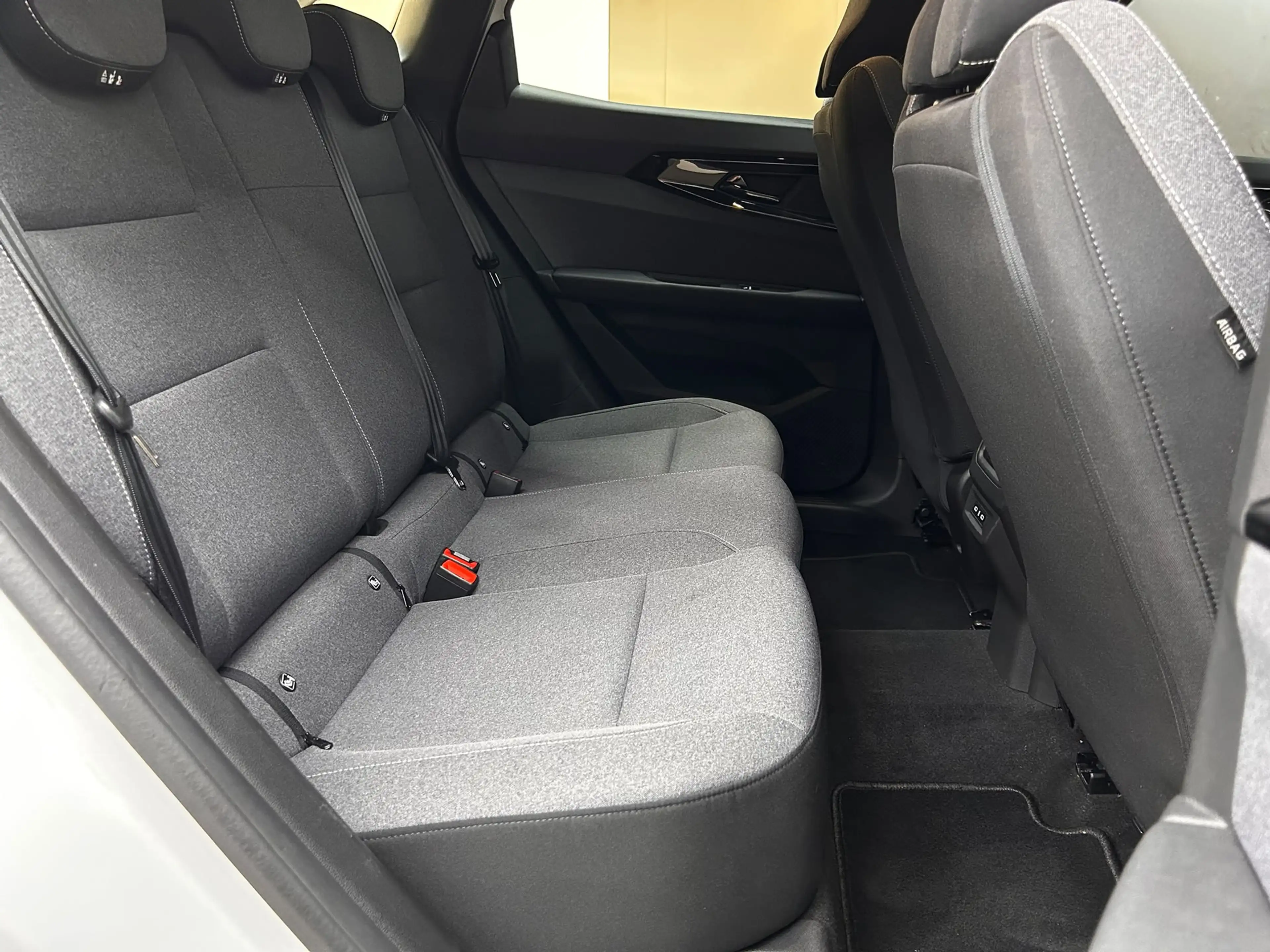Renault Austral 1.3 TCE Aut Evolut NAVI+LED+SHZ+KAM+ACC+ — photo 11