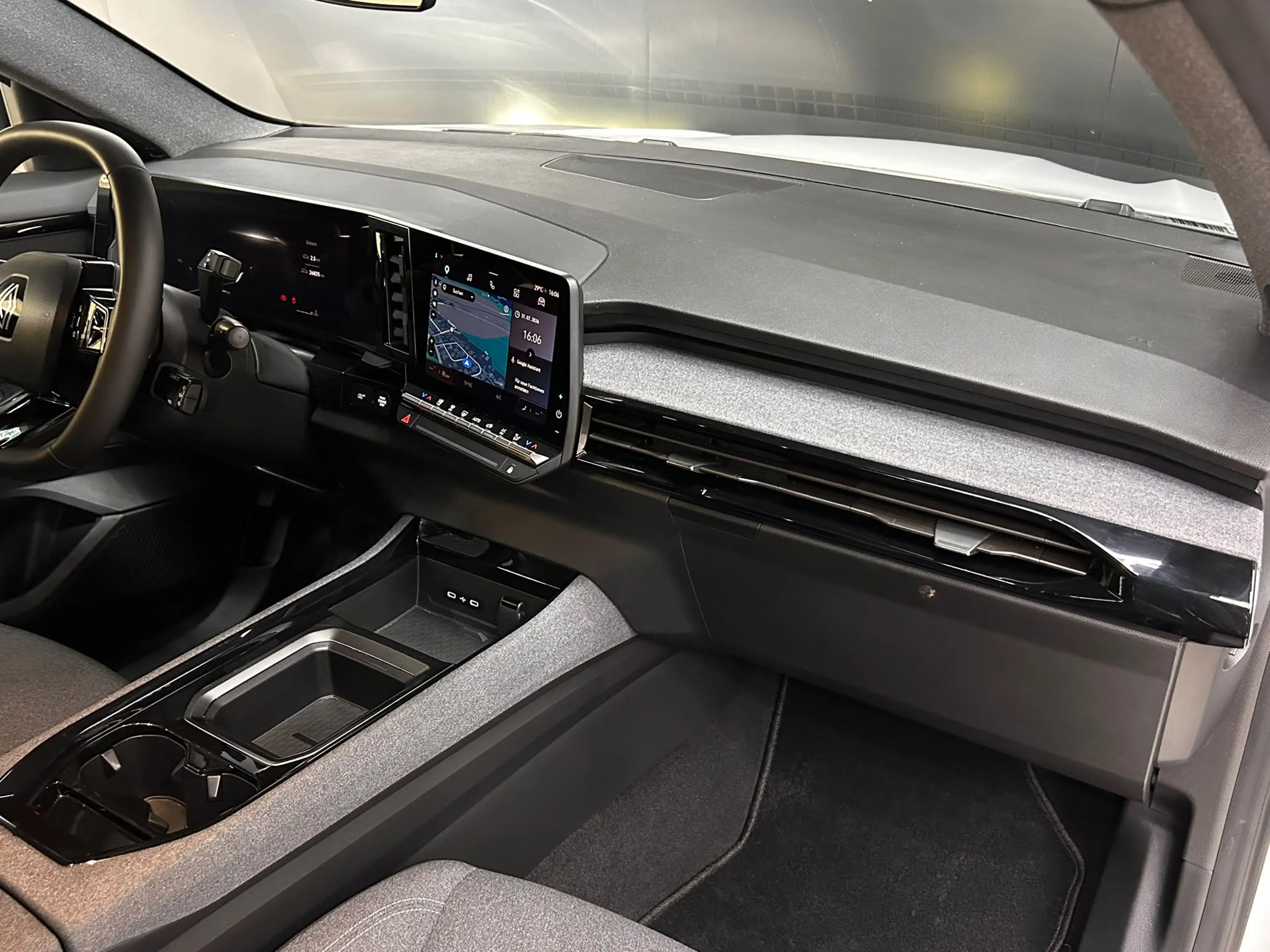 Renault Austral 1.3 TCE Aut Evolut NAVI+LED+SHZ+KAM+ACC+ — photo 14