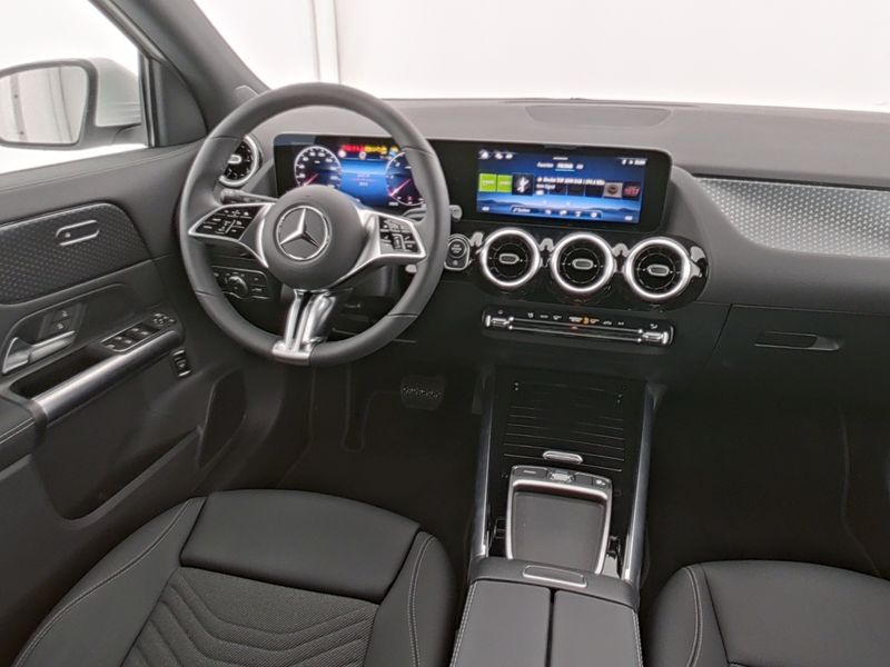 Mercedes-Benz GLA 200 d PROGRESSIVE|MBEAM|MBUX|SHZ|TEMP|KAM|LM — photo 9