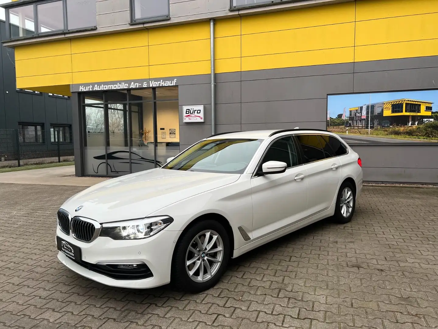 BMW 520 HYBRID AUTOMATIK/NAVI/LED/TEMPOMAT* Blanc - 1