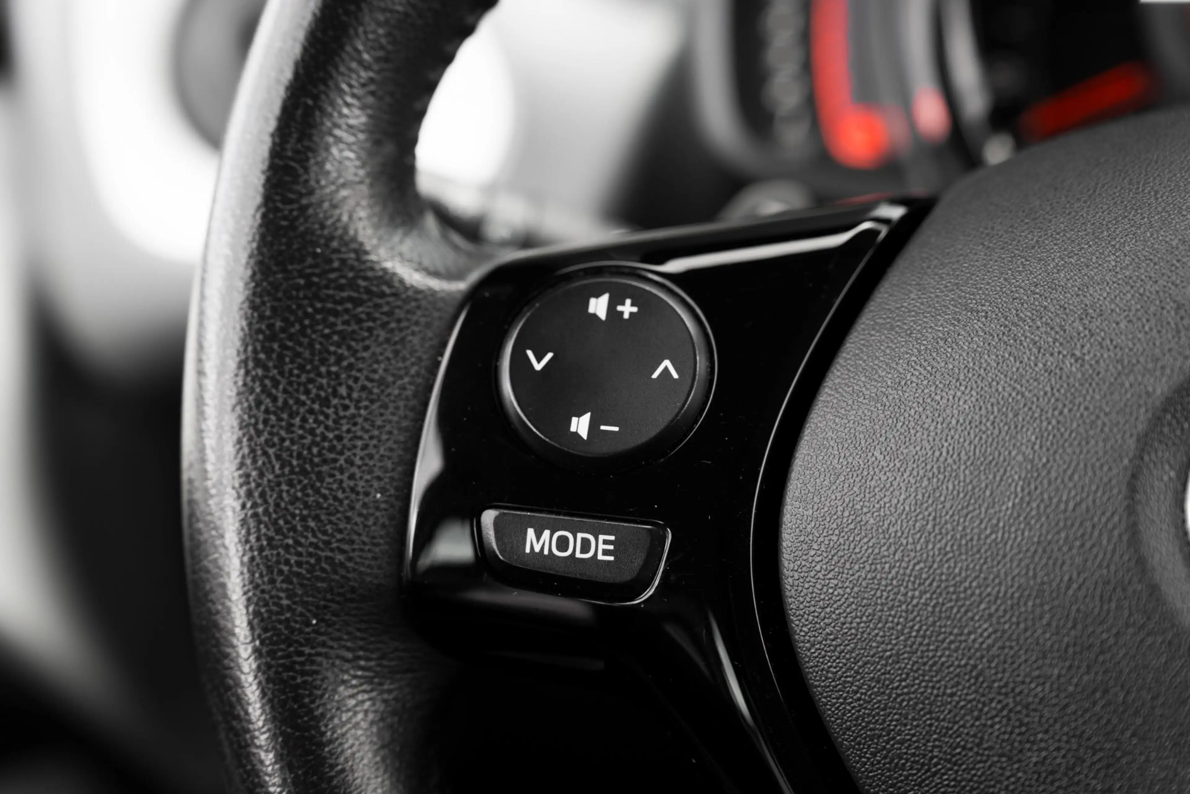 Toyota Aygo 1.0 VVT-i x-play — photo 23
