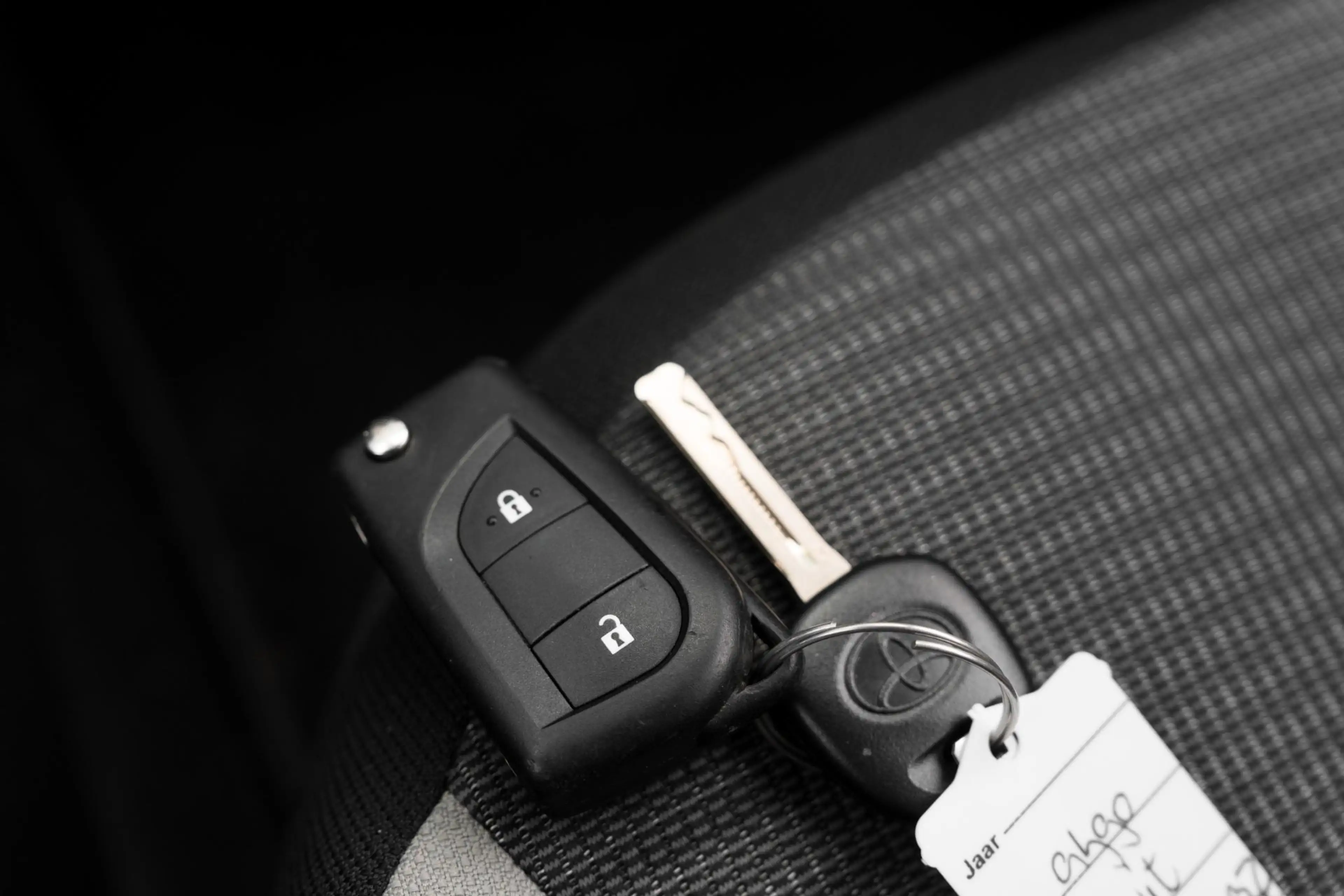 Toyota Aygo 1.0 VVT-i x-play — photo 22
