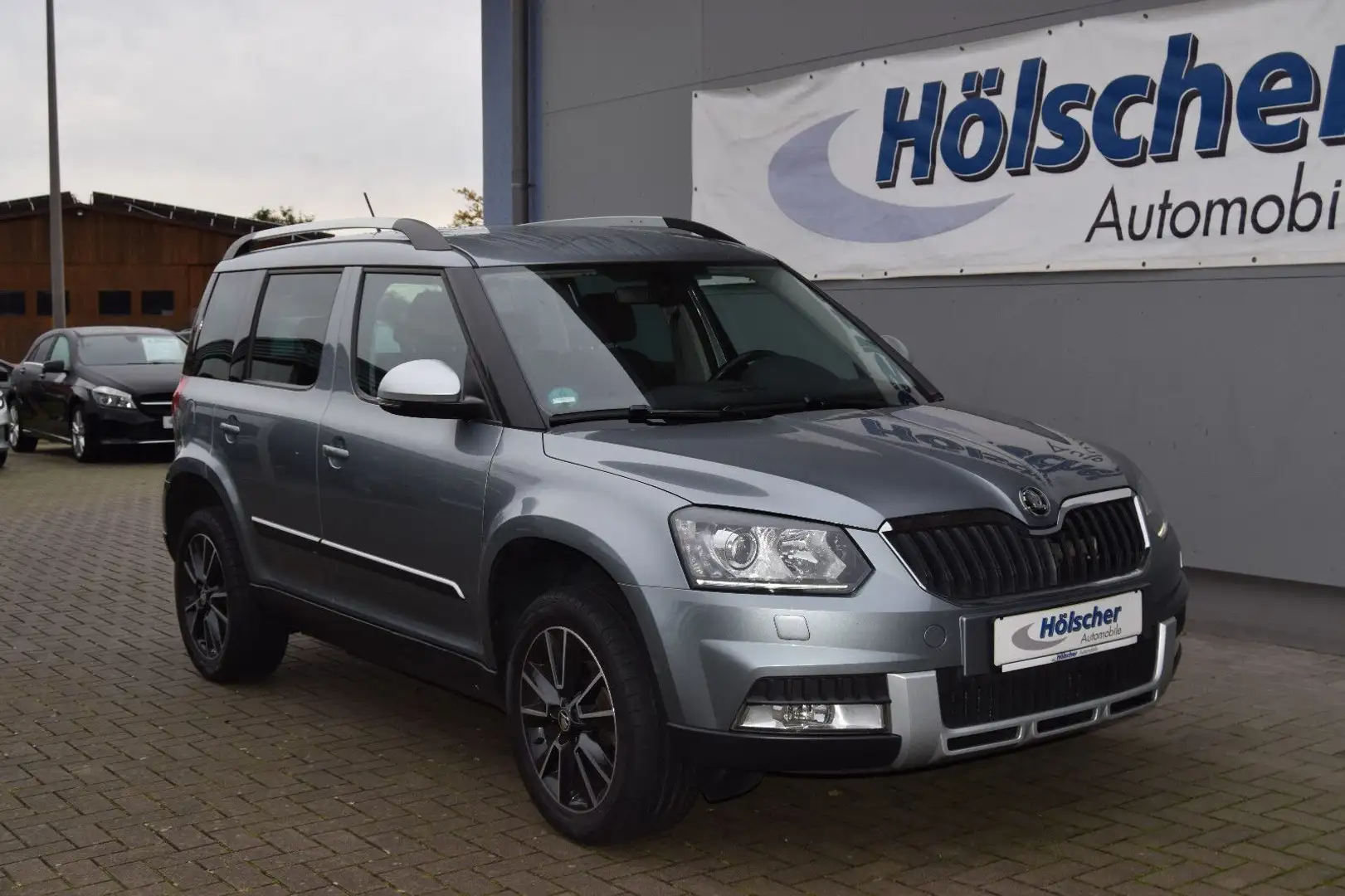 Skoda Yeti Ambition Outdoor Grau - 1