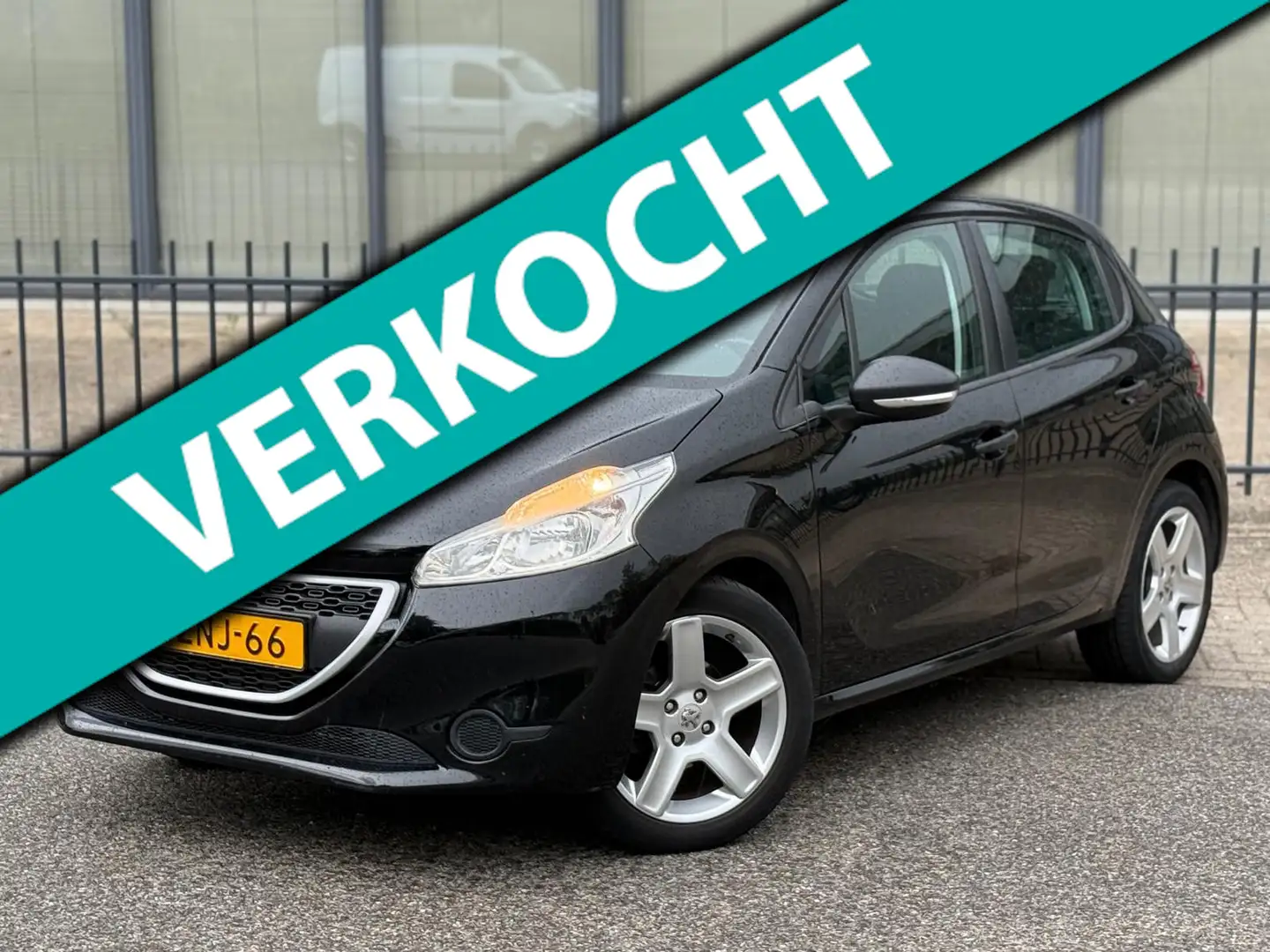 Peugeot 208 1.0 VTi I APK I Access Zwart - 1