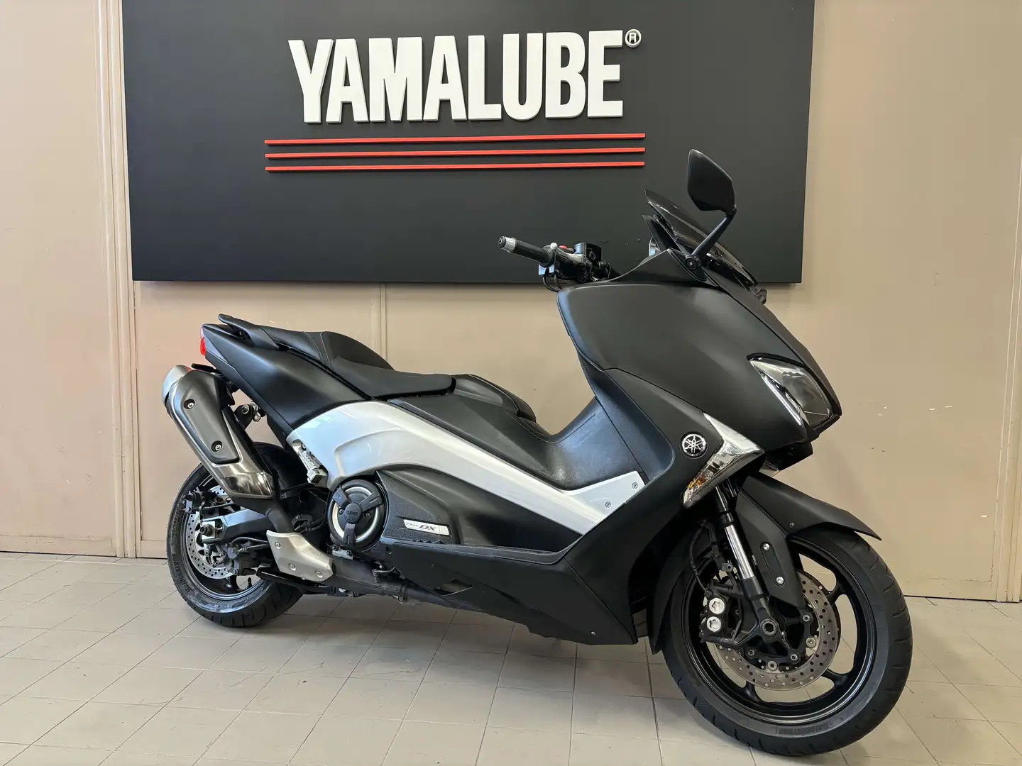 Yamaha TMAX 530 DX Nero - 1