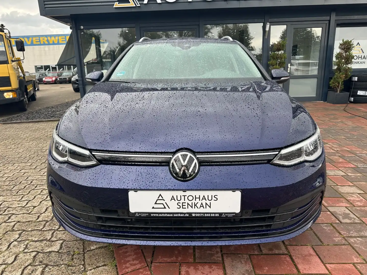 Volkswagen Golf VIII 2.0 TDI DSG Variant Life*AHK*R-CAM*NAV Blau - 2