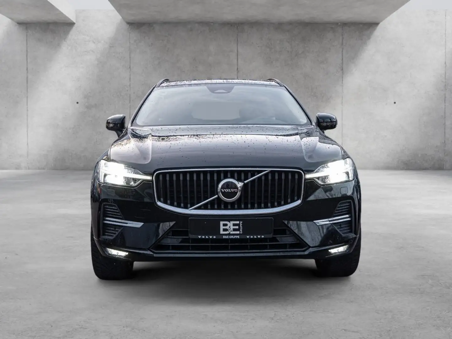 Volvo XC60 B4 Core ACC Standheizung Kam AHK Schwarz - 2