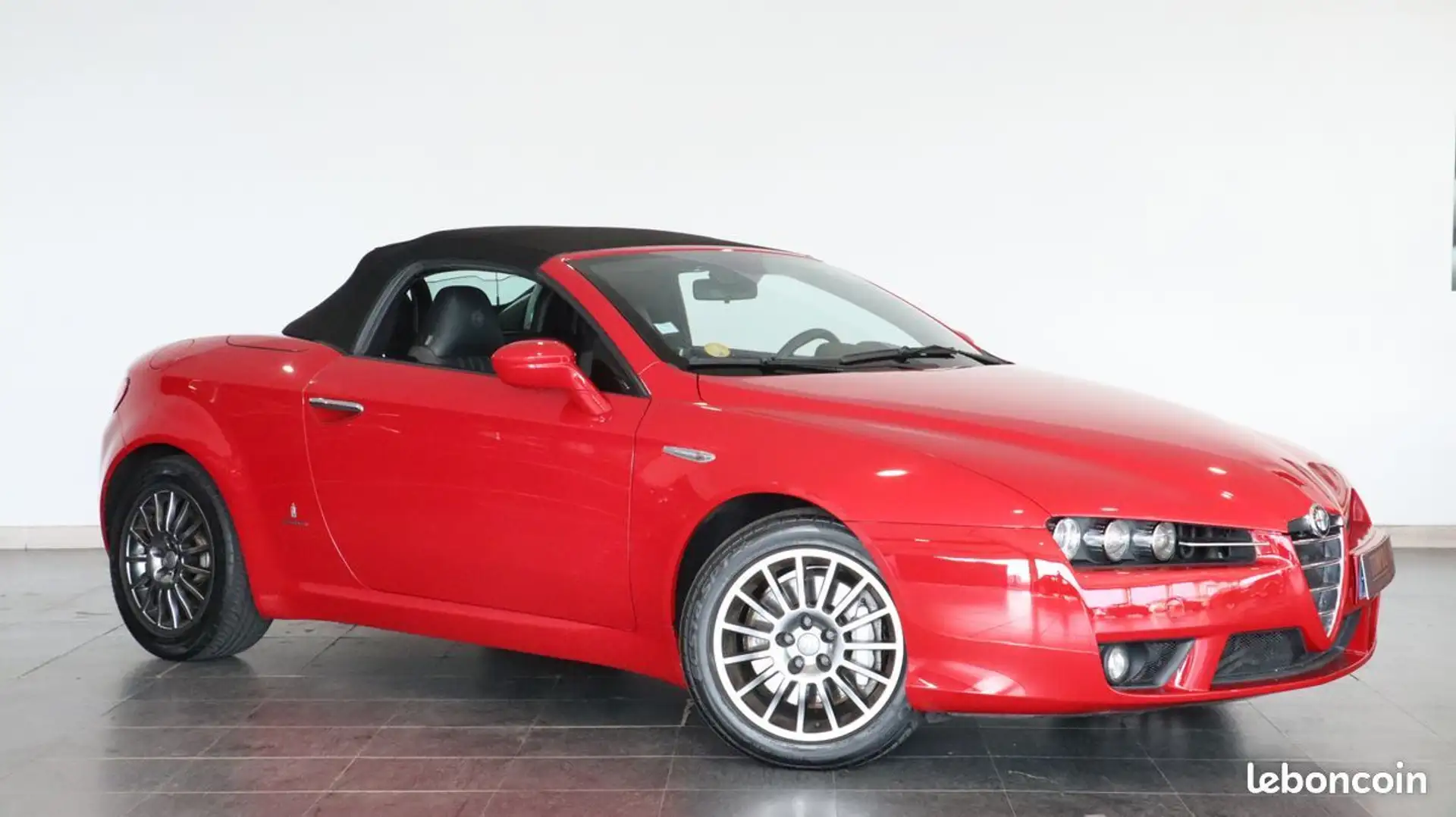 Alfa Romeo Spider 2.4 jtdm 200ch Rood - 2