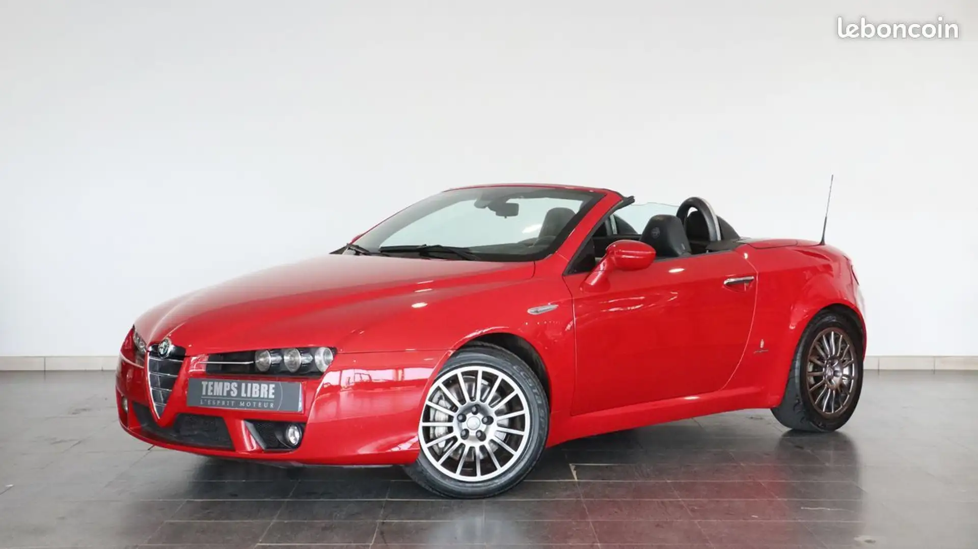 Alfa Romeo Spider 2.4 jtdm 200ch Rood - 1