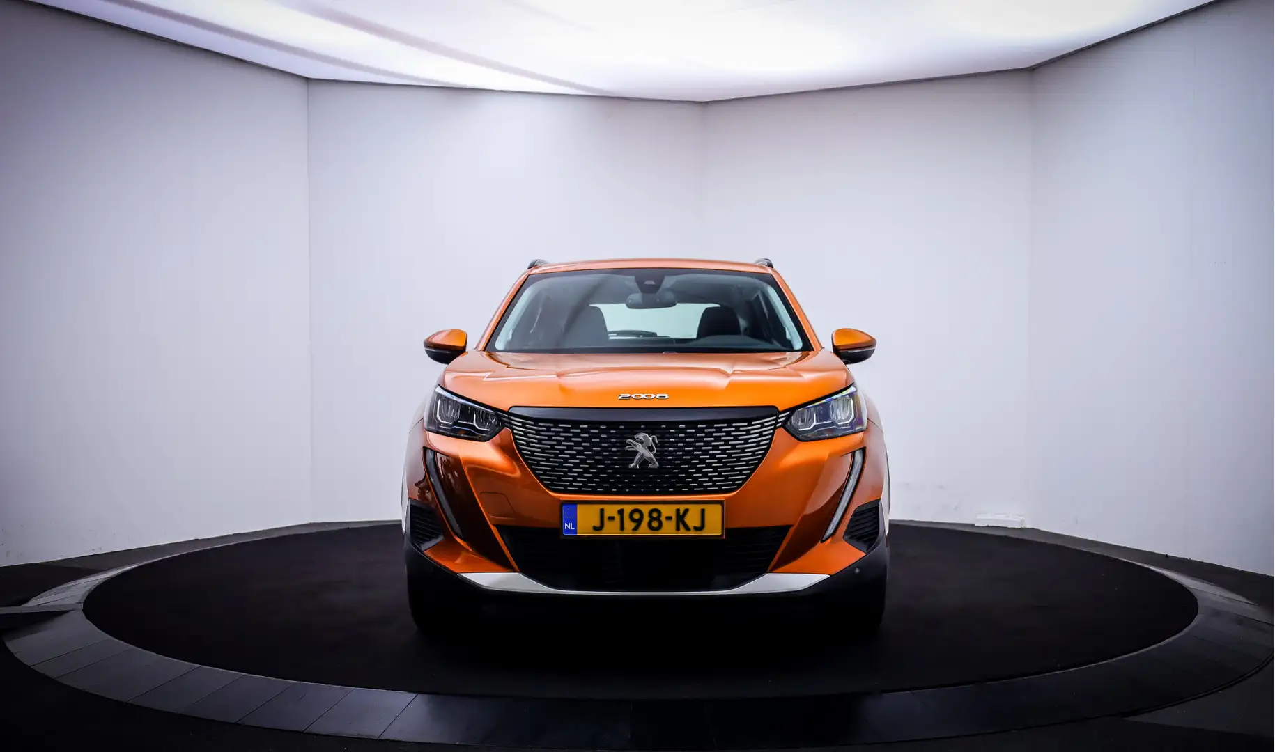 Peugeot 2008 1.2T Aut. Allure FULL LED | CAMERA | CARPLAY | NAV Orange - 2