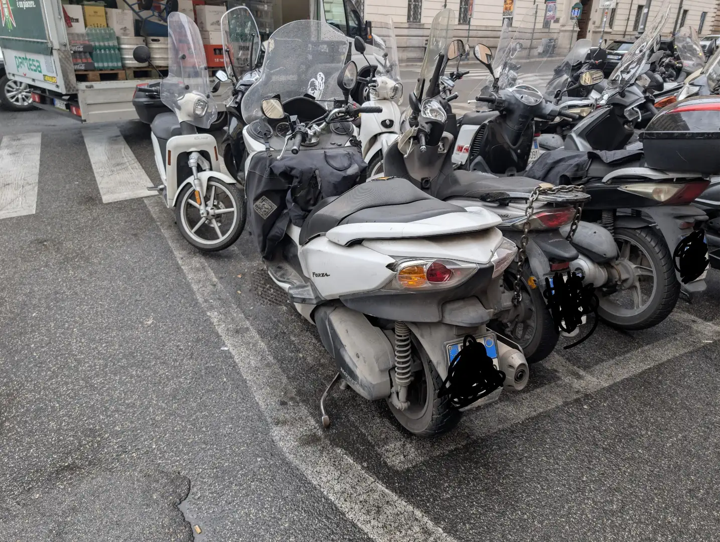 Honda Forza 250 x Bílá - 2