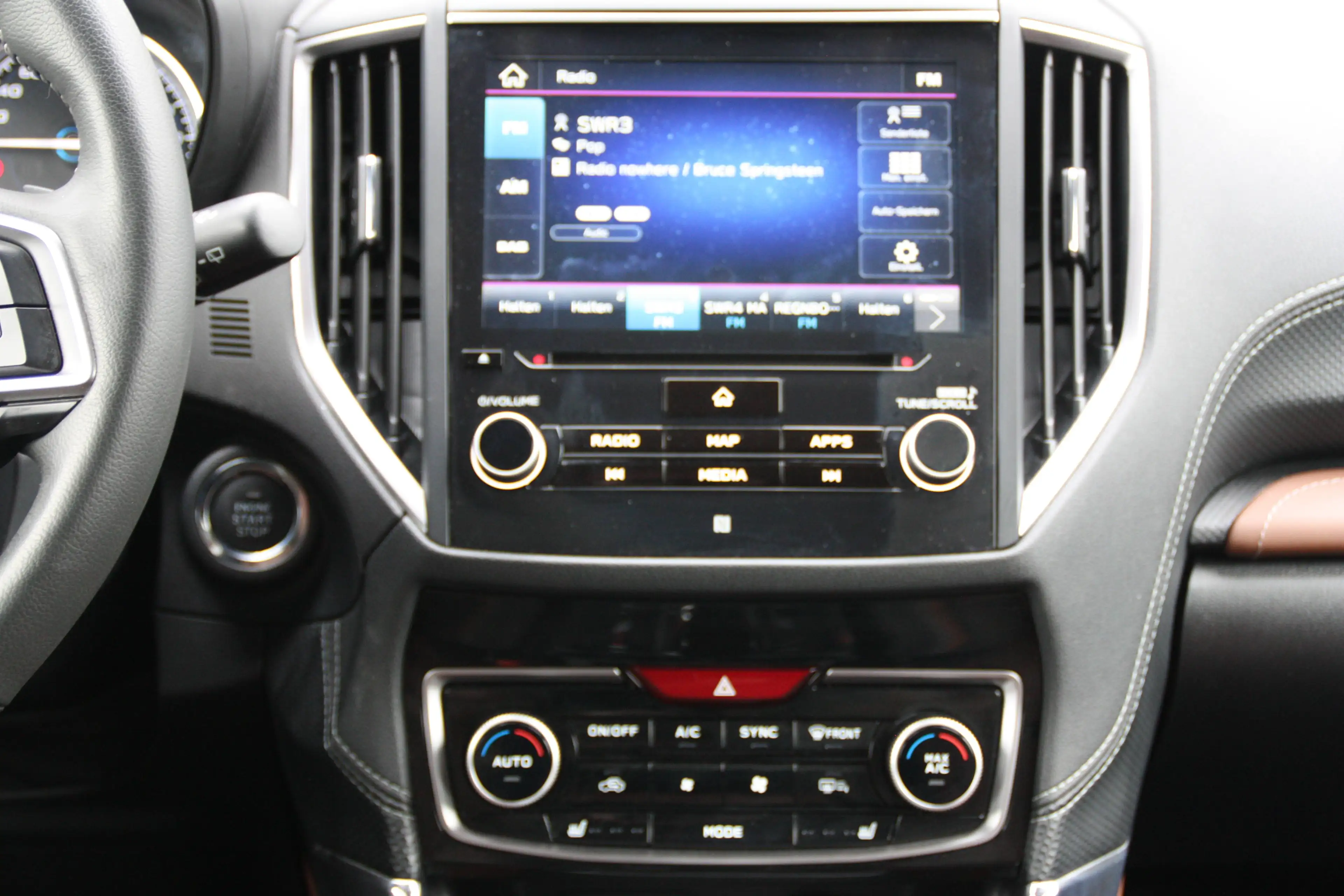Subaru Forester 2.0ie AWD Platinum Lineartronic — photo 9