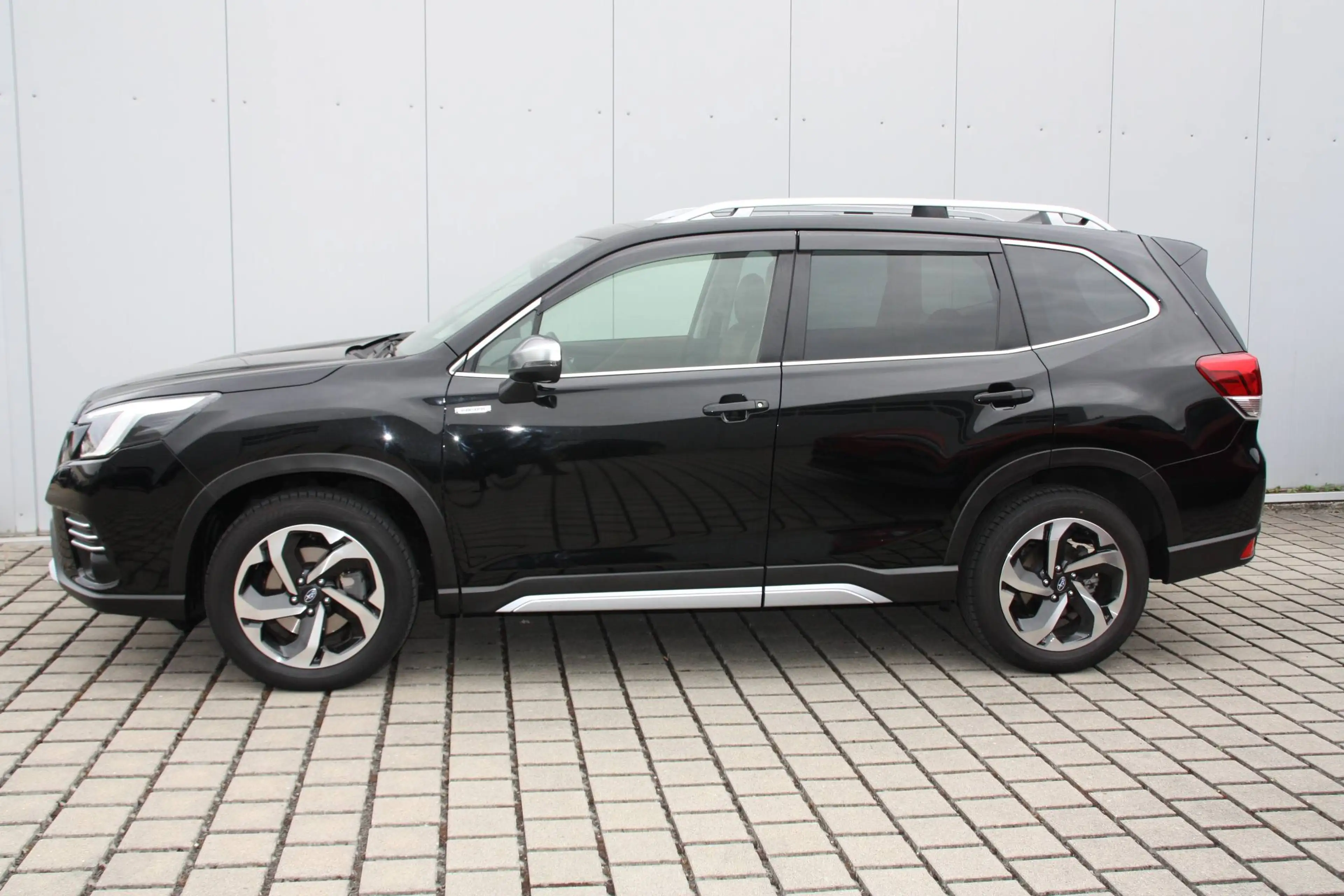 Subaru Forester 2.0ie AWD Platinum Lineartronic — photo 3