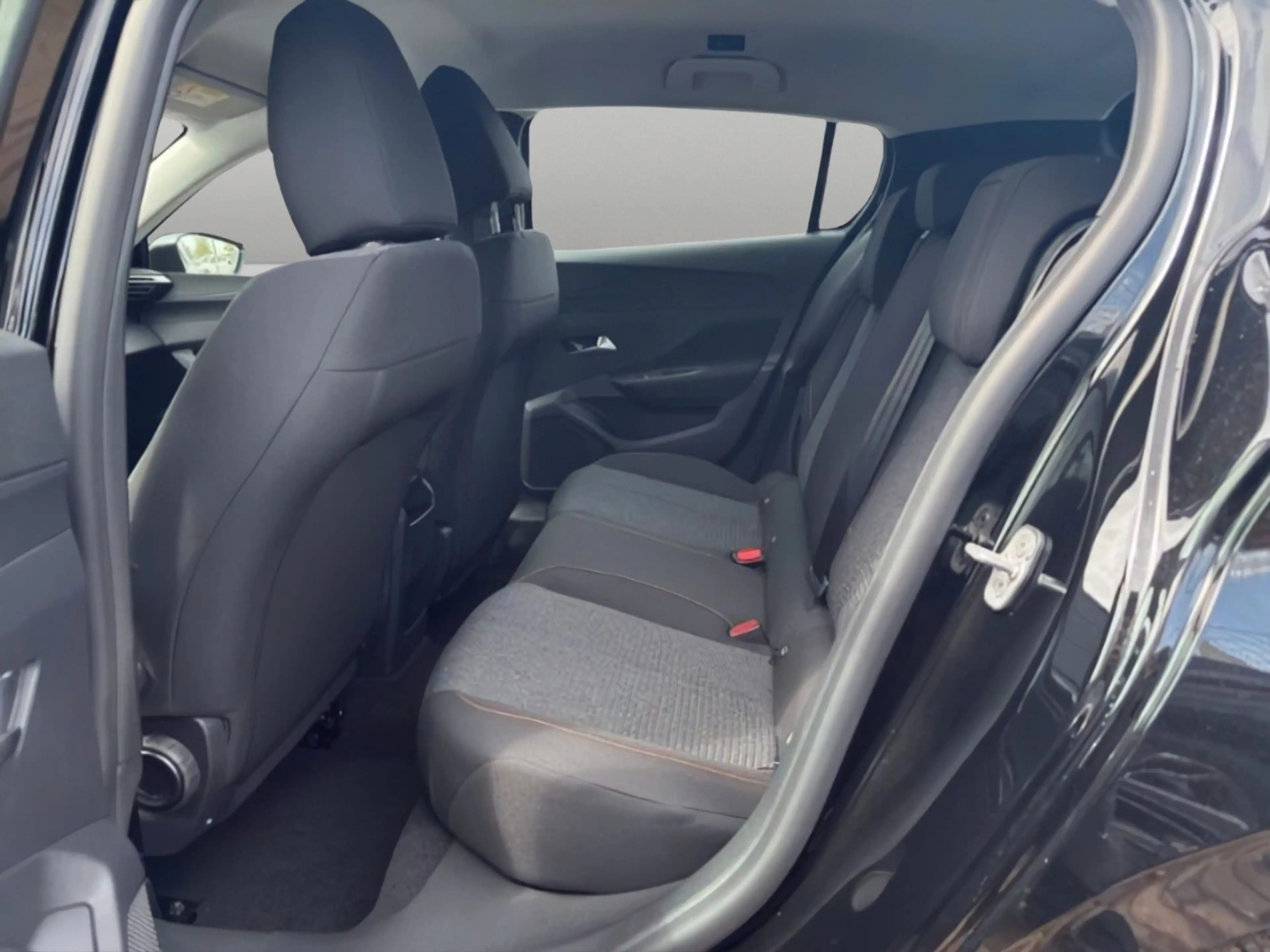 Peugeot 308 SW Hybrid 145 Style Navi CarPlay ACC PDC — photo 11