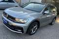 Volkswagen Tiguan Tiguan 2.0 tdi 150cv dsg R-LINE Gris - thumbnail 1