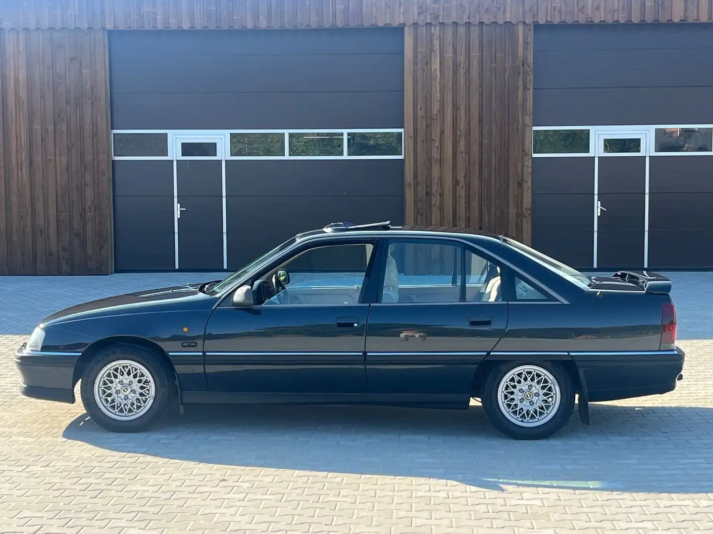 Opel Omega 2.6i CD, Sammlerstück, nur 38.000 Km!!! Schwarz - 2