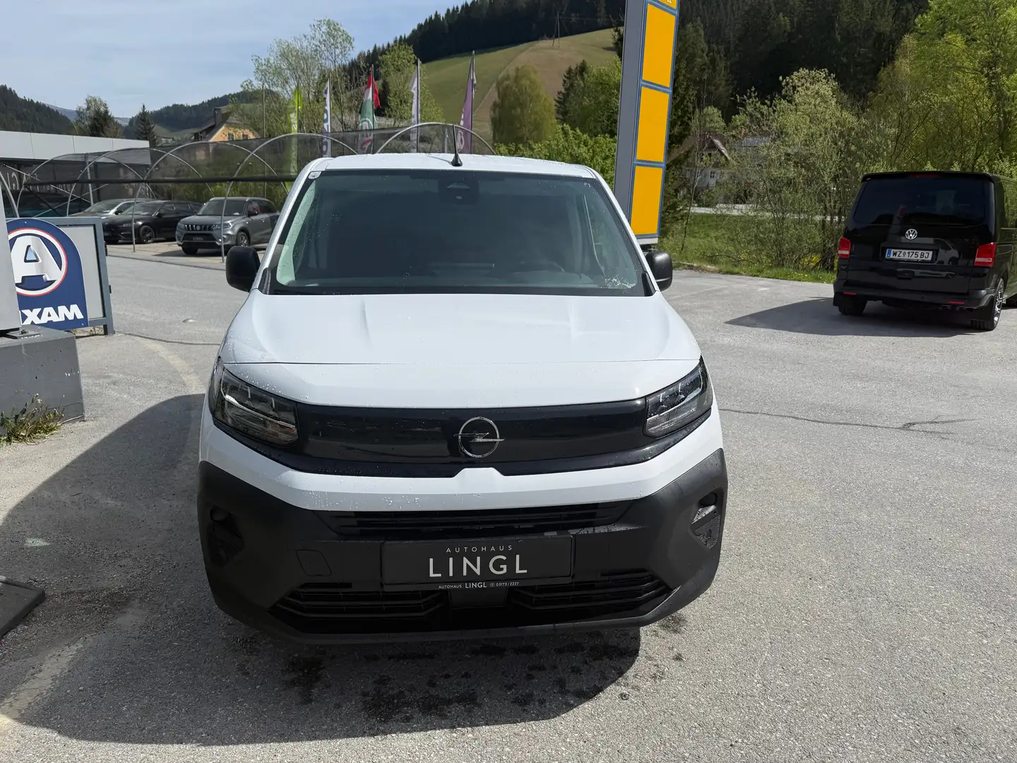 Opel Combo Cargo 1.5 CDTI M Weiß - 2