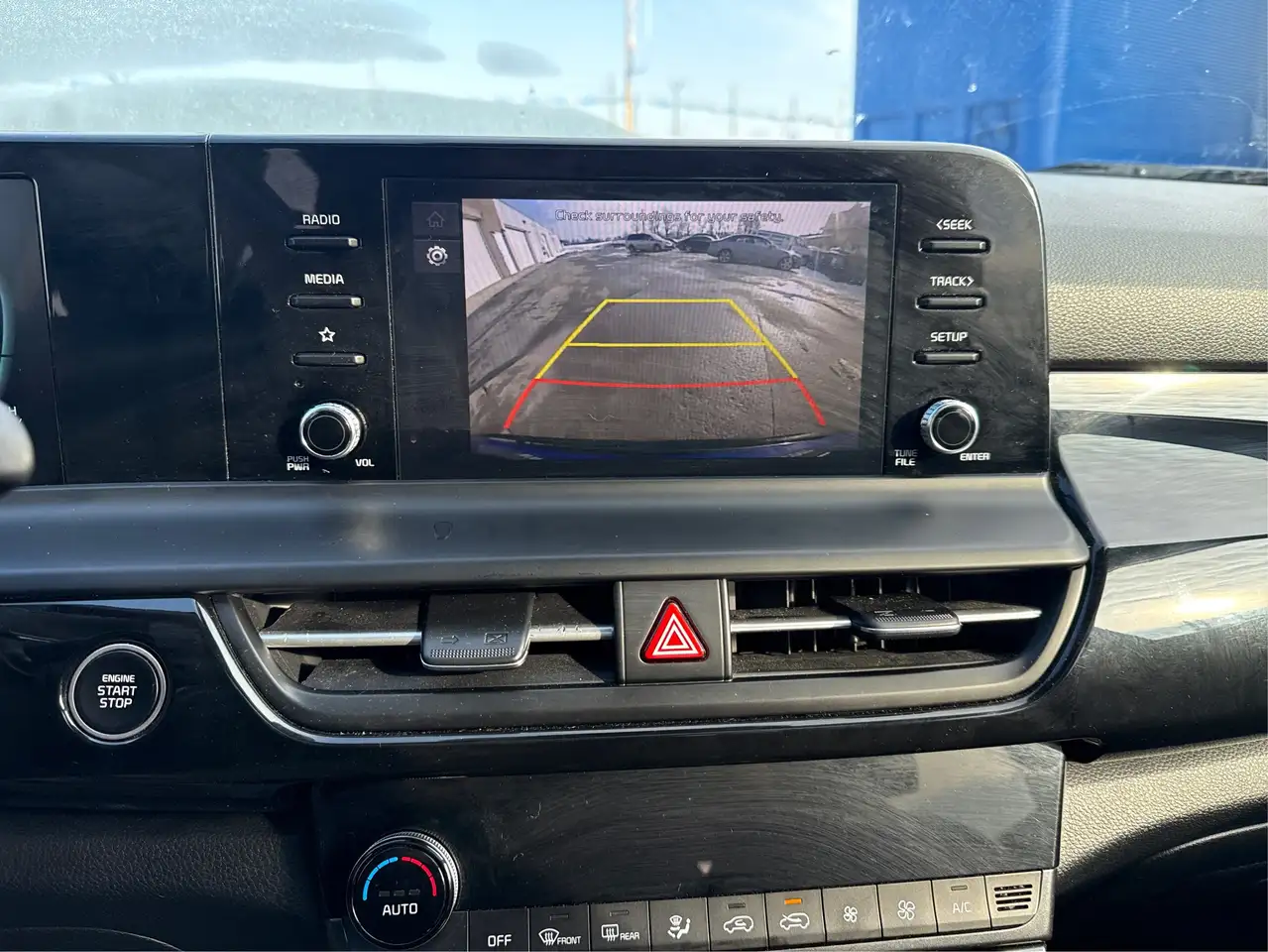Kia Seltos снимка Kia Seltos