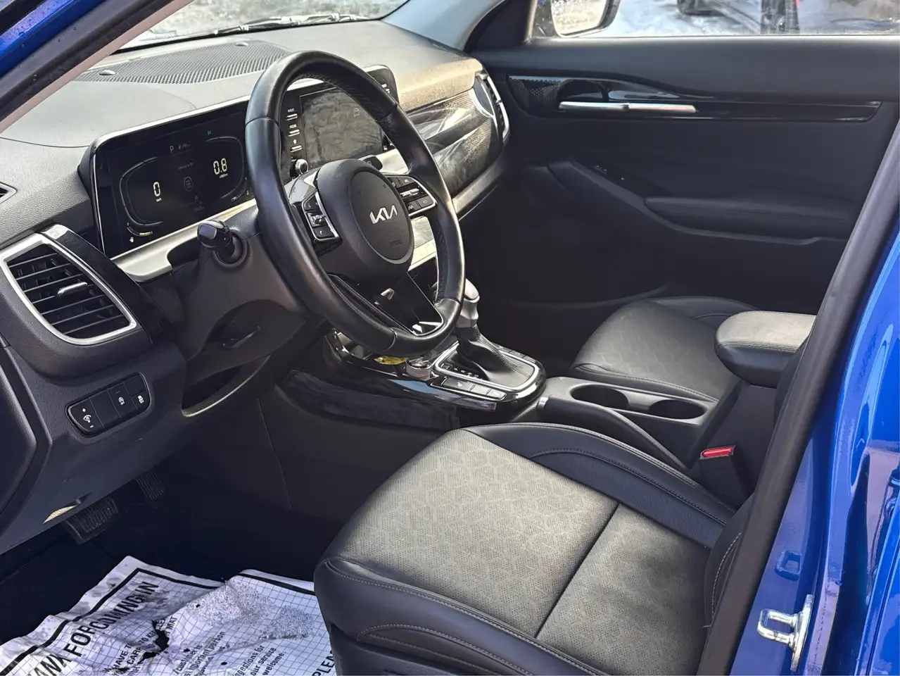 Kia Seltos снимка Kia Seltos
