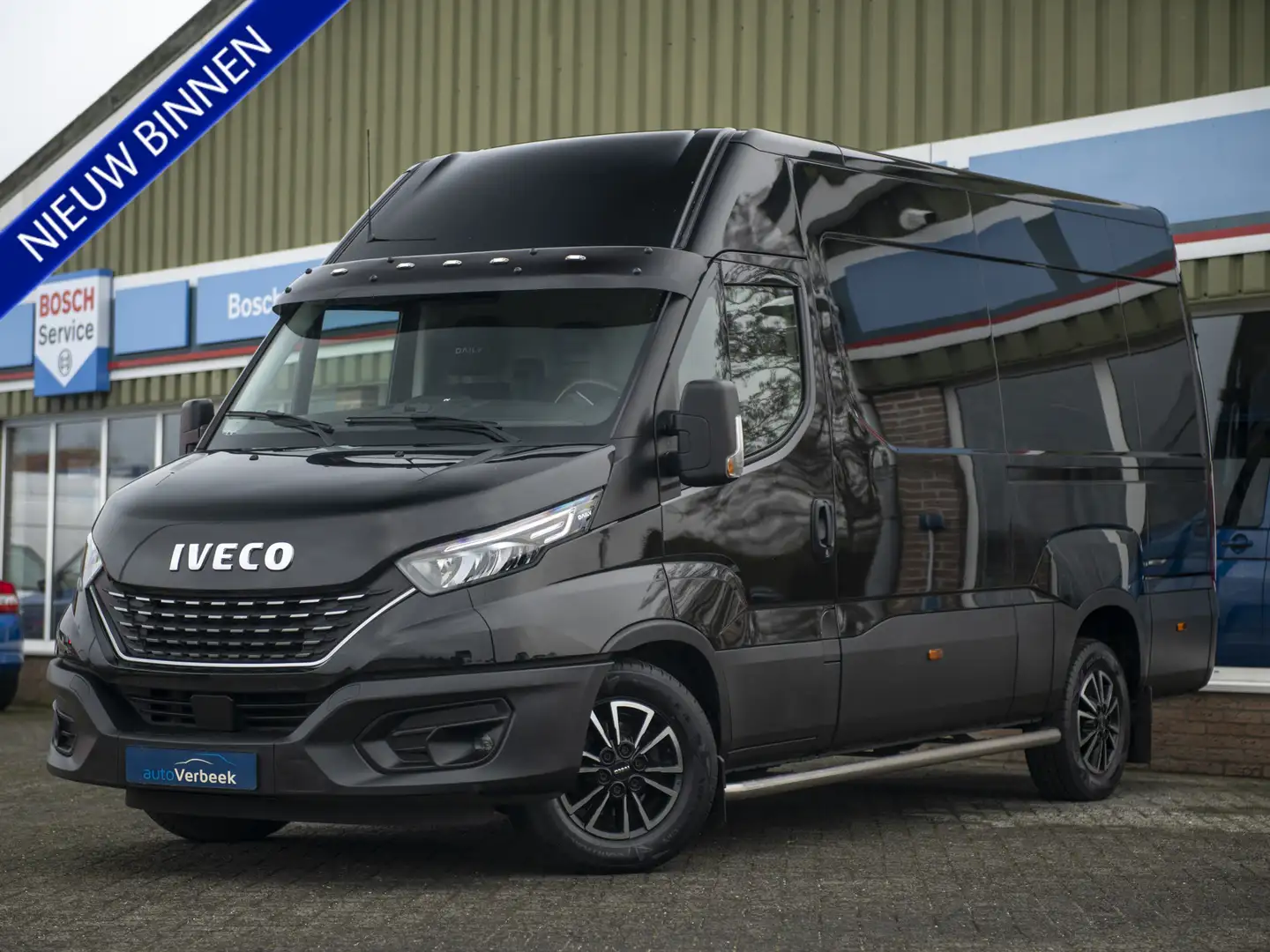 Iveco Daily 35S18HV 3.0 352L L3H2 Hi-Matic | LED | Camera | Na Zwart - 1