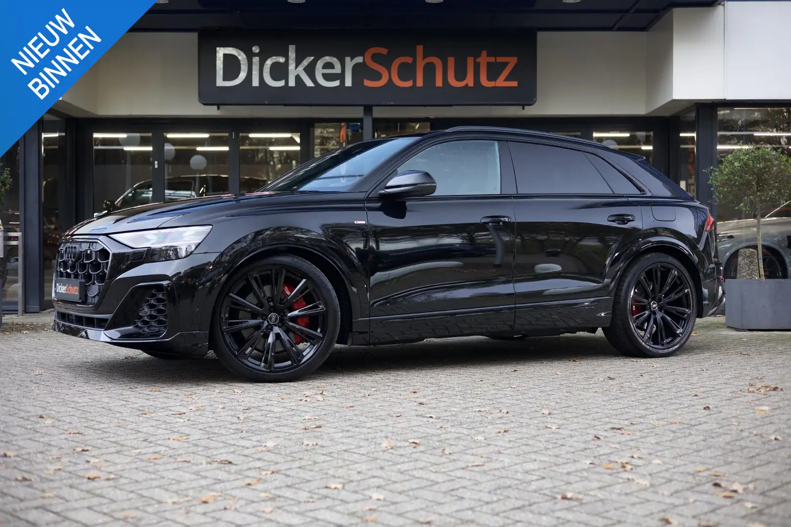 Audi Q8 60 TFSIe Competition Pano | Vierwielbesturing | Tr Zwart - 1