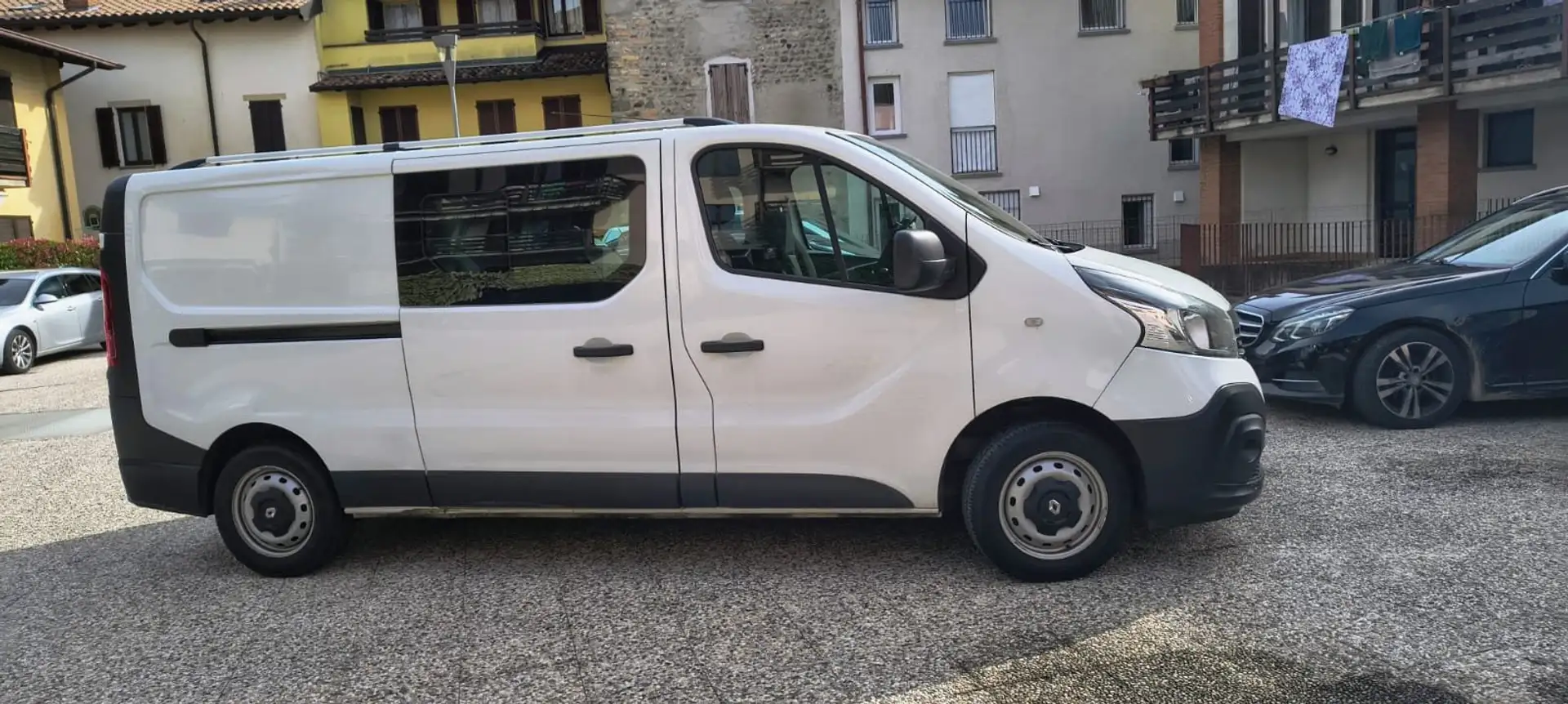 Renault Trafic FG DC L2 H1 T29 1.6 dCi Twin Turbo 125cv S&S ICE Fehér - 2