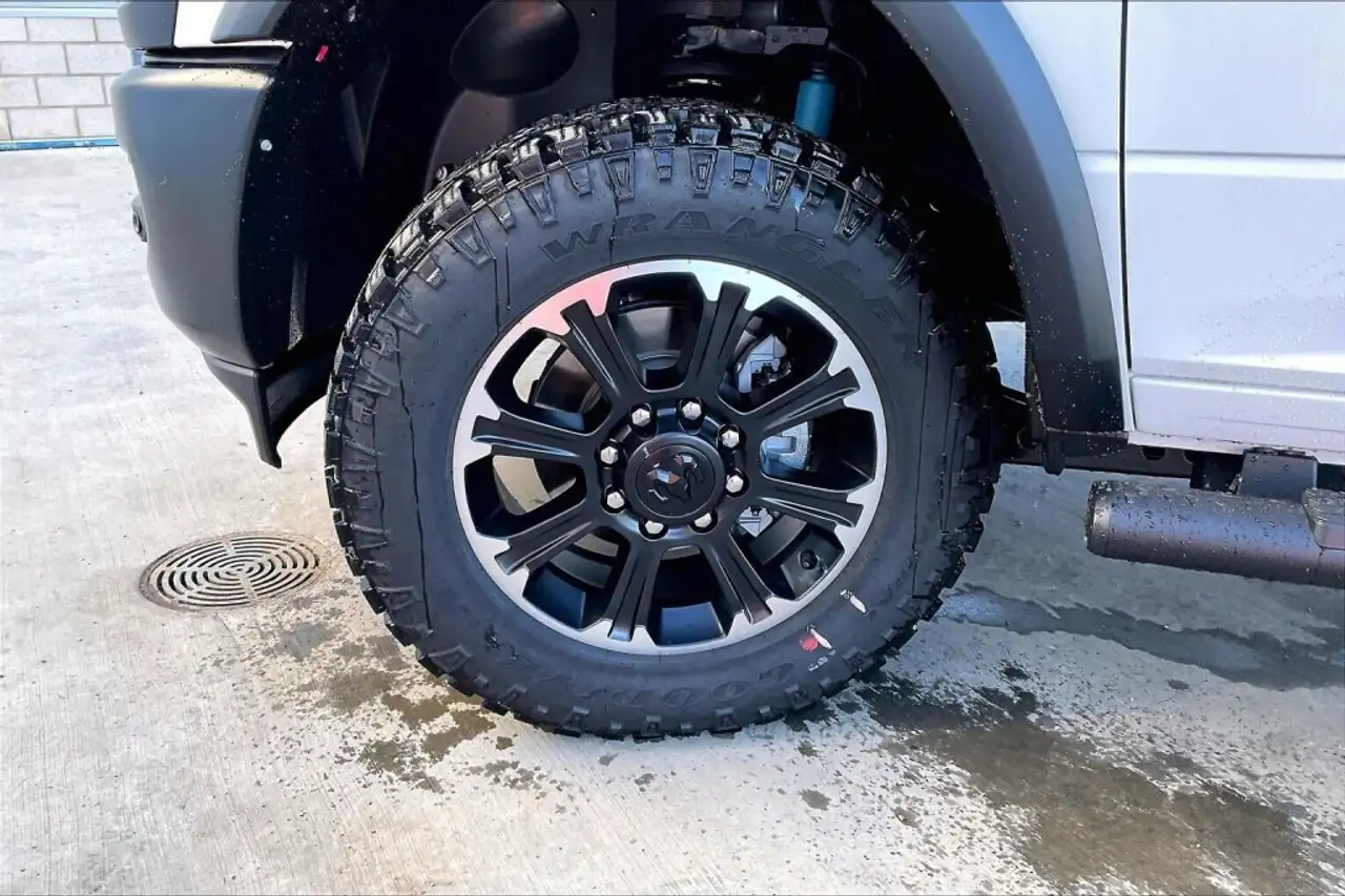 RAM 2500 снимка RAM 2500