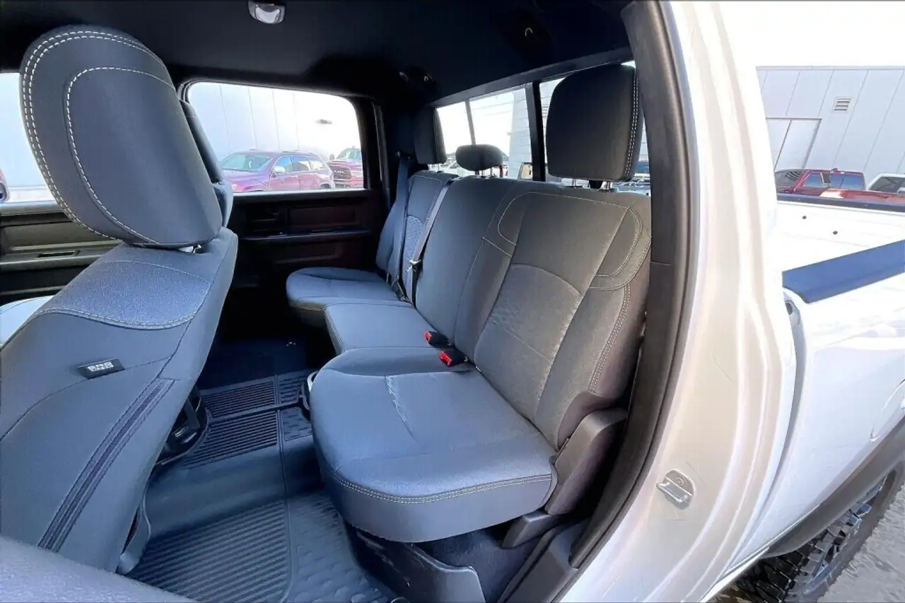 RAM 2500 снимка RAM 2500